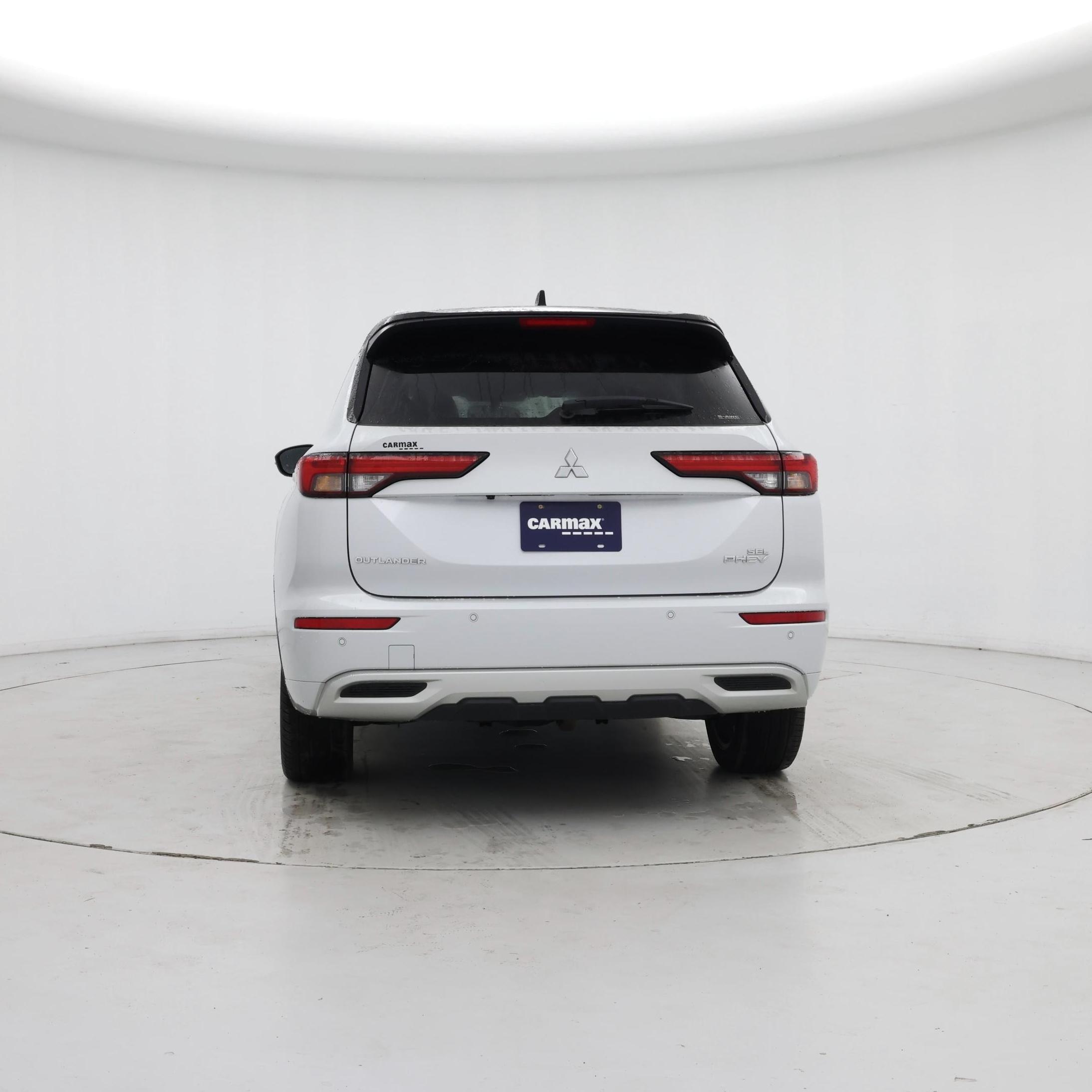 Thumbnail: 2023 Mitsubishi Outlander - 6