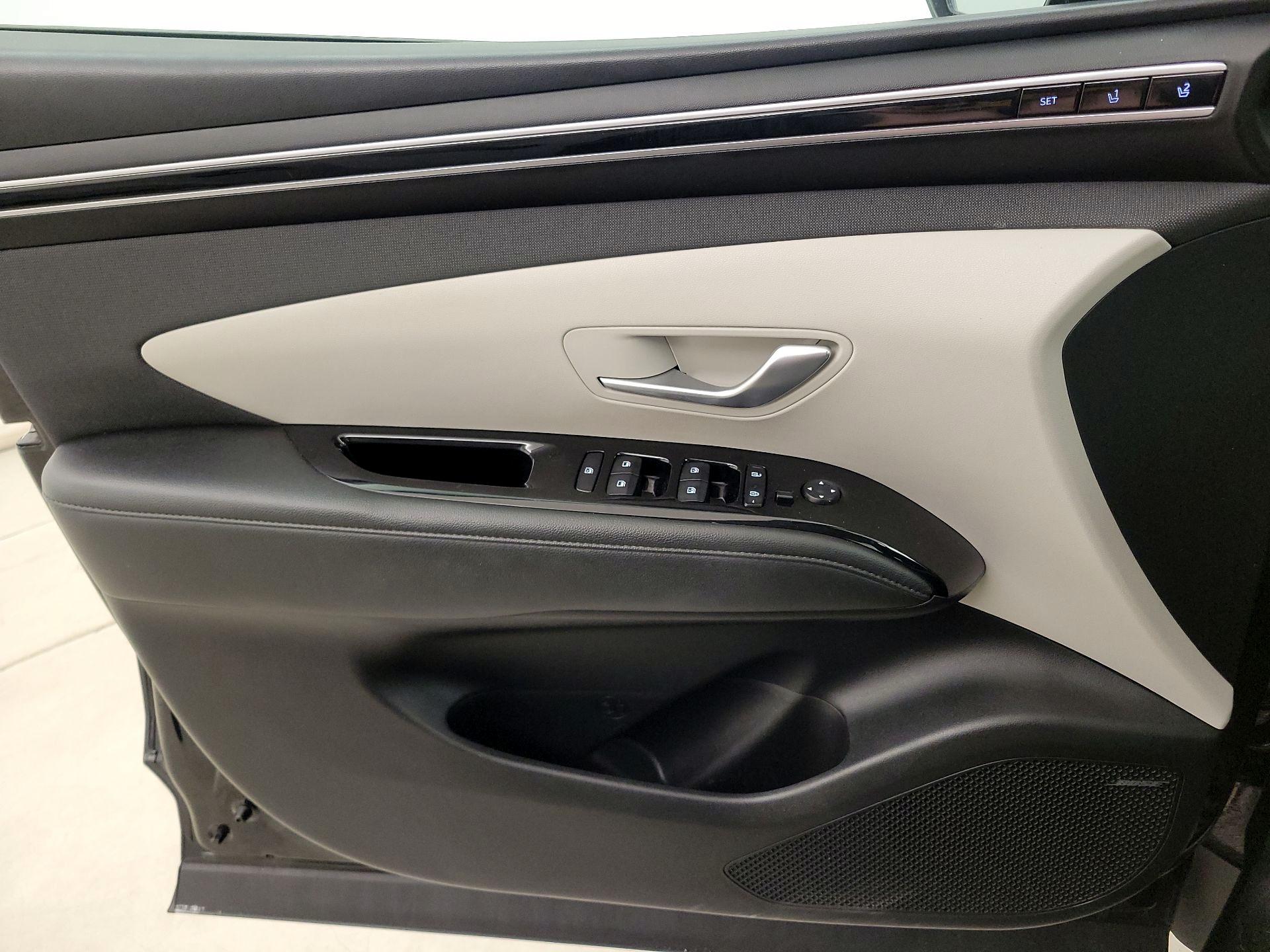 Thumbnail: 2022 Hyundai Tucson - 12