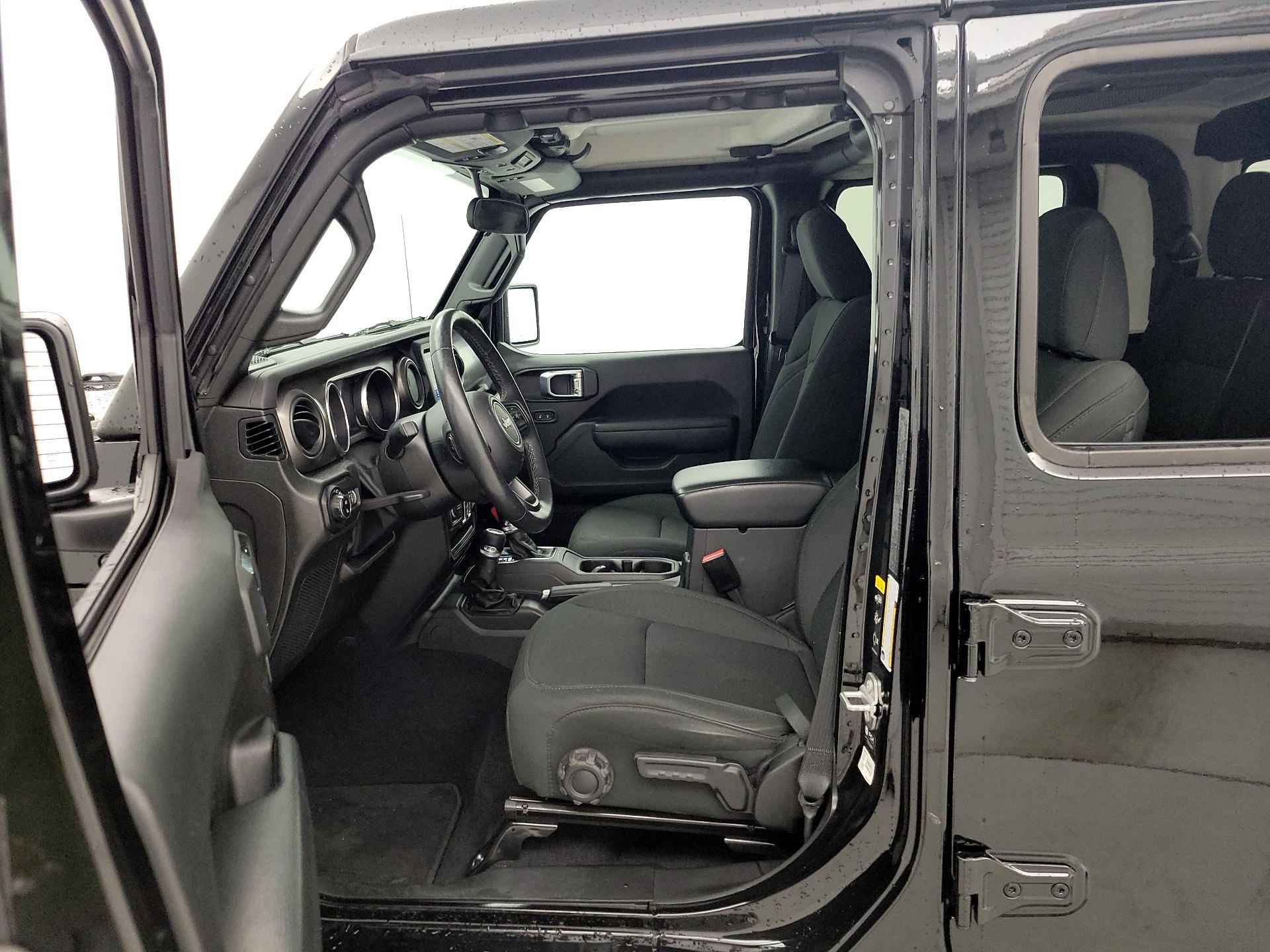 Thumbnail: 2022 Jeep Gladiator - 11