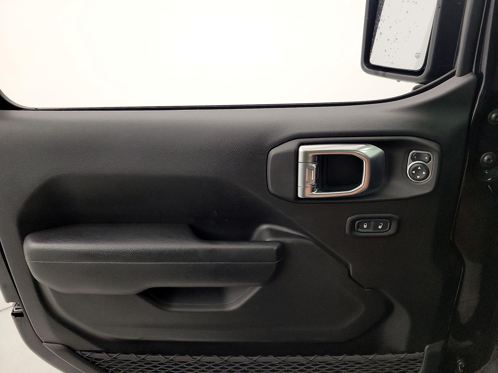 Thumbnail: 2022 Jeep Gladiator - 12