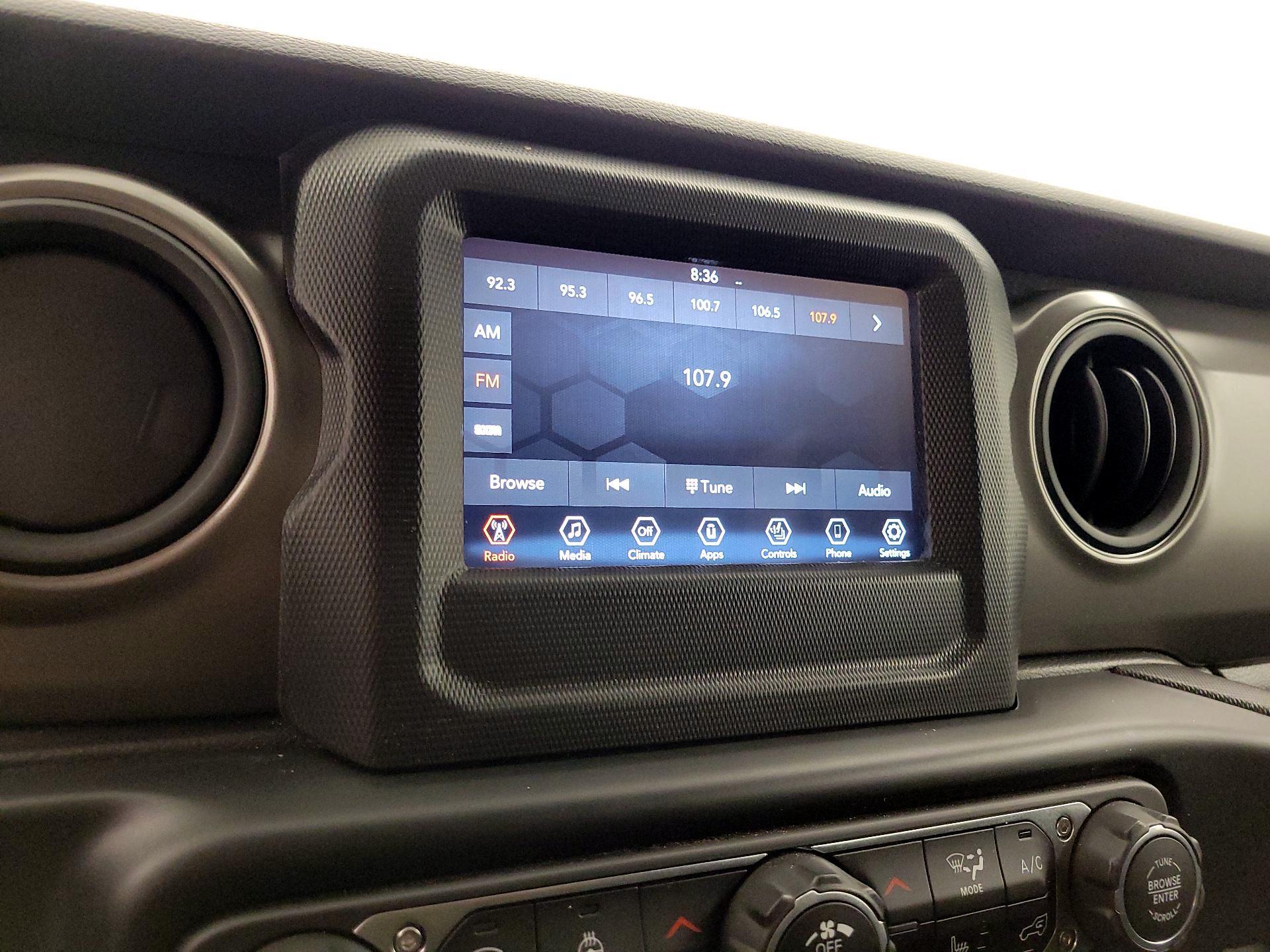 Thumbnail: 2022 Jeep Gladiator - 15