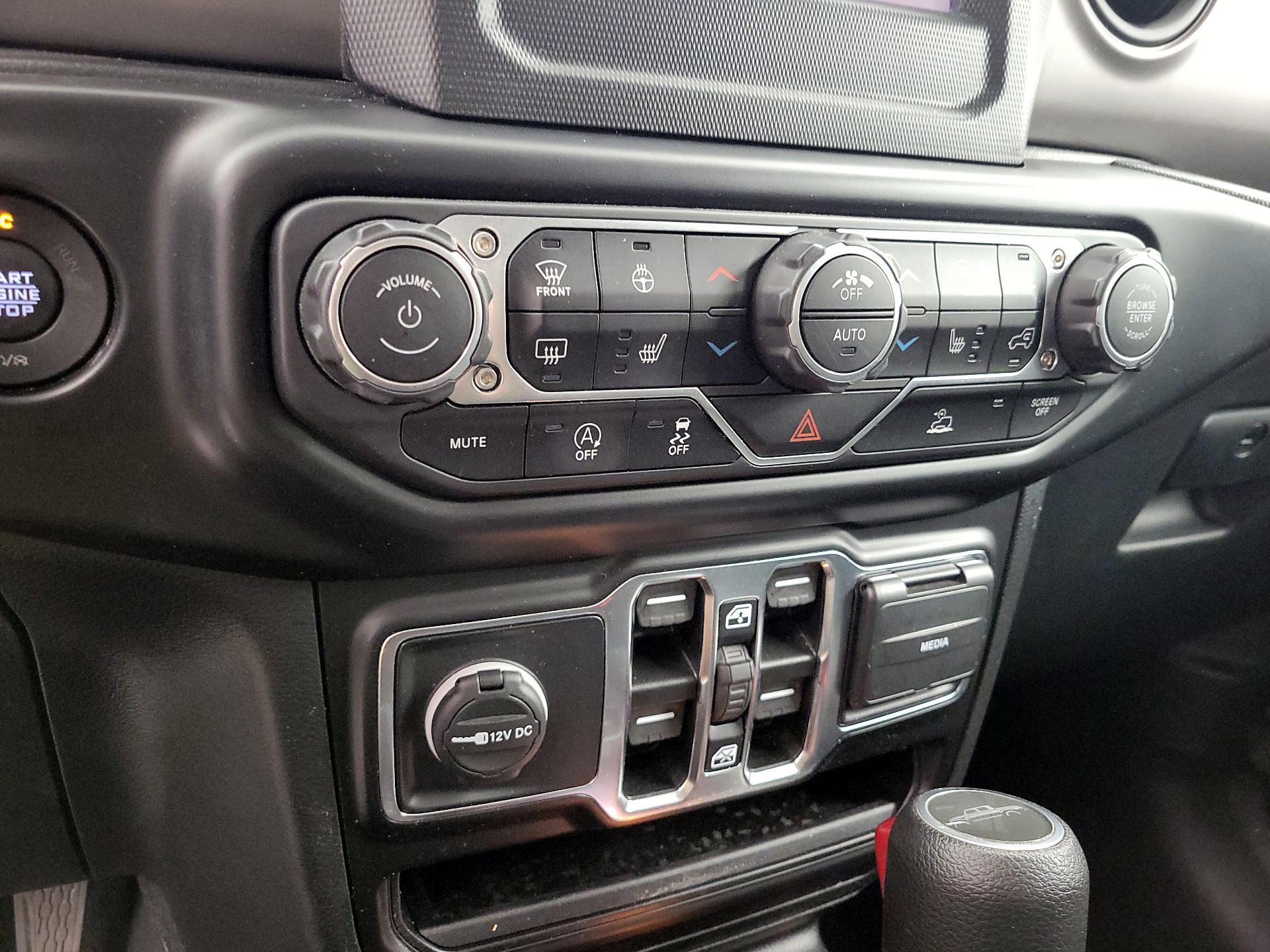 Thumbnail: 2022 Jeep Gladiator - 16