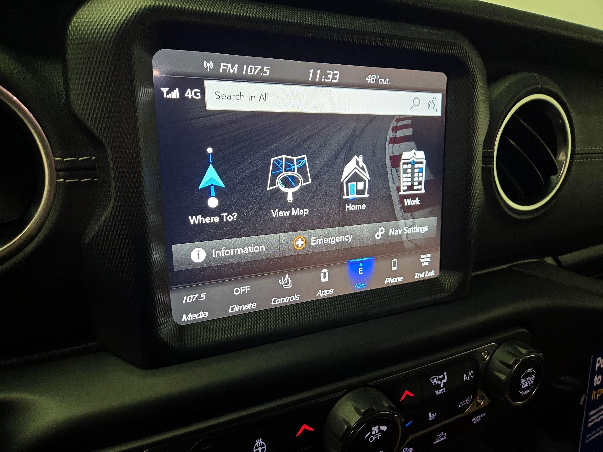 Thumbnail: 2022 Jeep Wrangler - 14