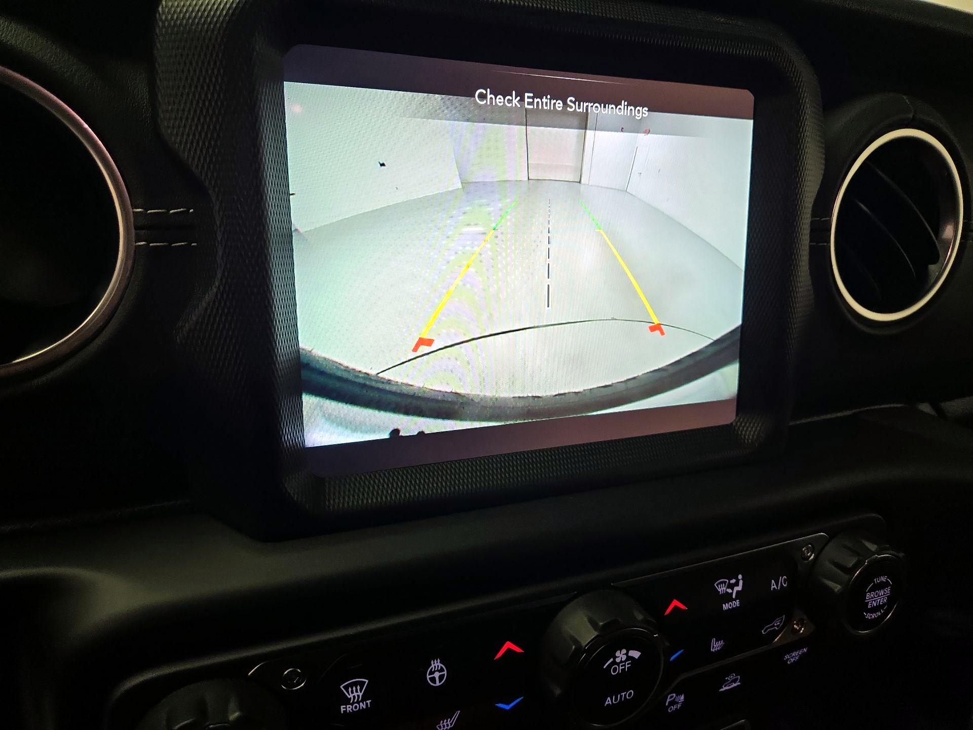 Thumbnail: 2022 Jeep Wrangler - 15