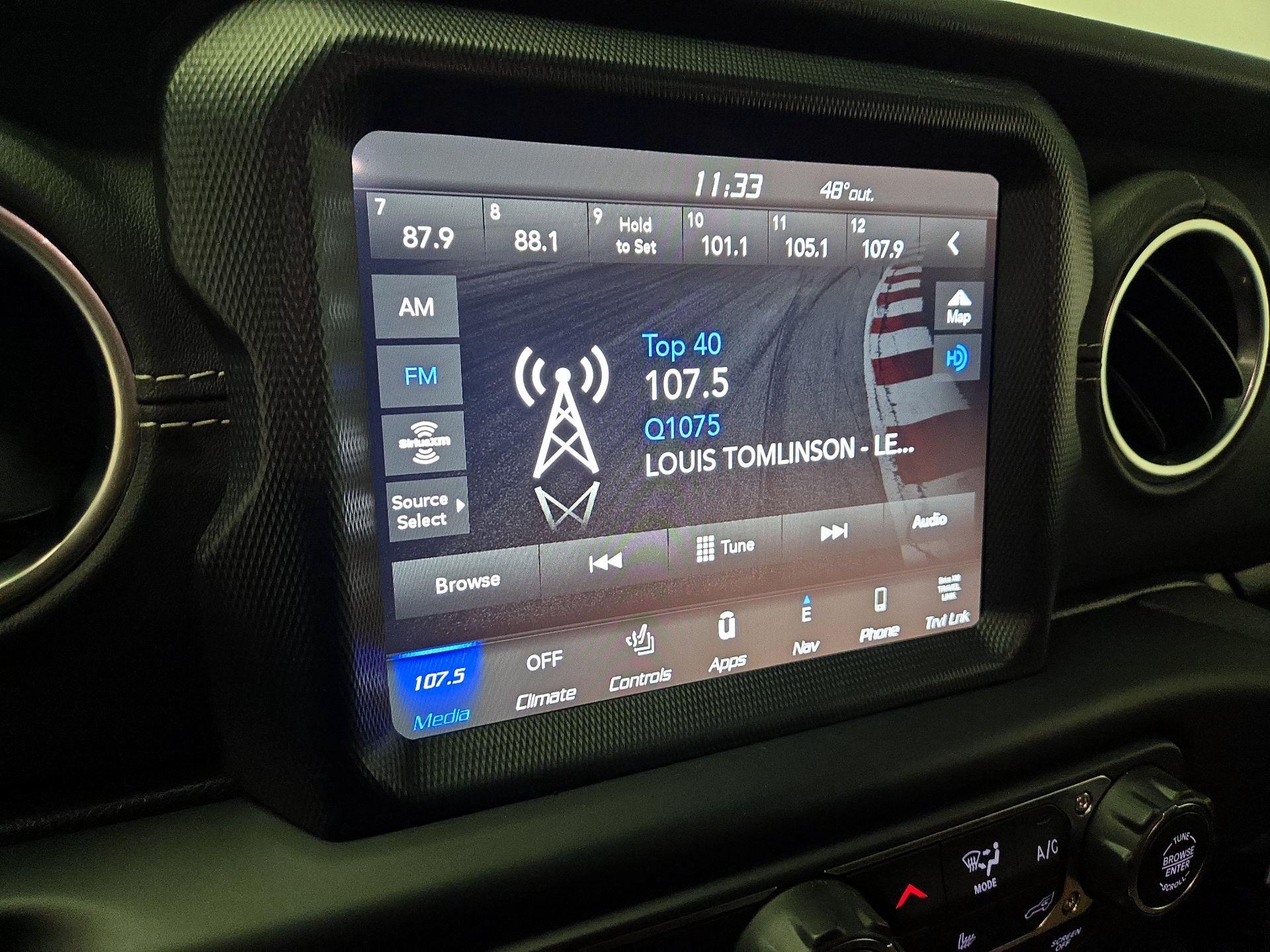 Thumbnail: 2022 Jeep Wrangler - 16