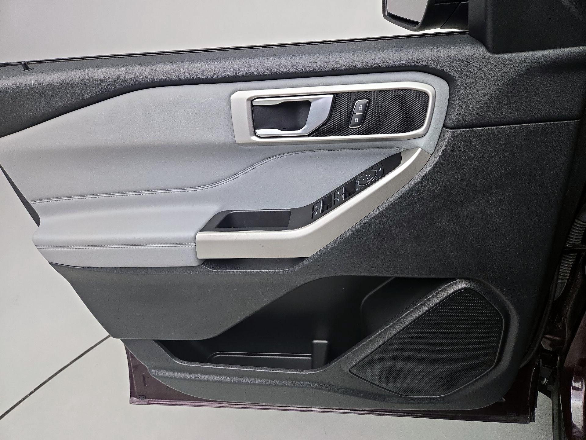 Thumbnail: 2022 Ford Explorer - 12