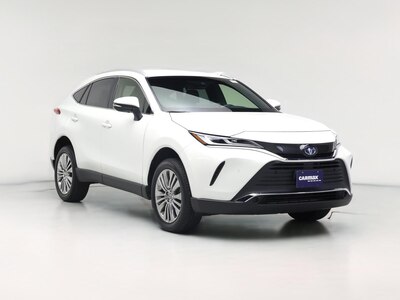 White 2022 Toyota Venza Hybrid XLE