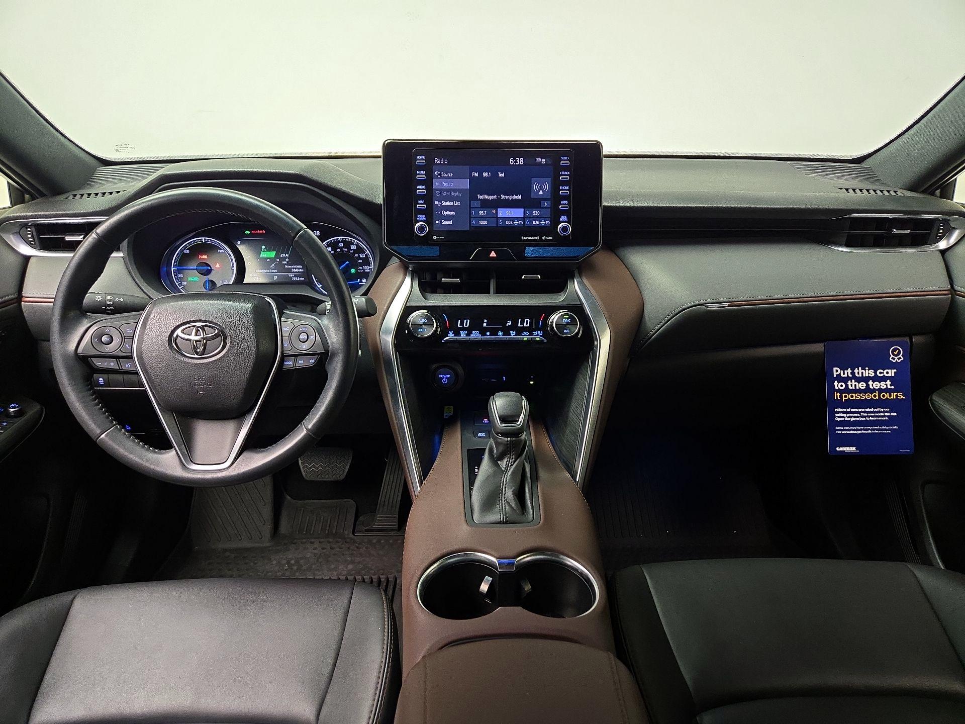 Thumbnail: 2022 Toyota Venza - 9