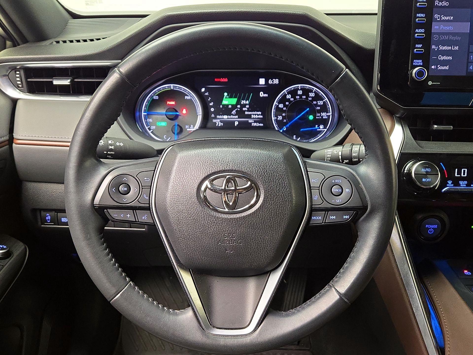 Thumbnail: 2022 Toyota Venza - 10