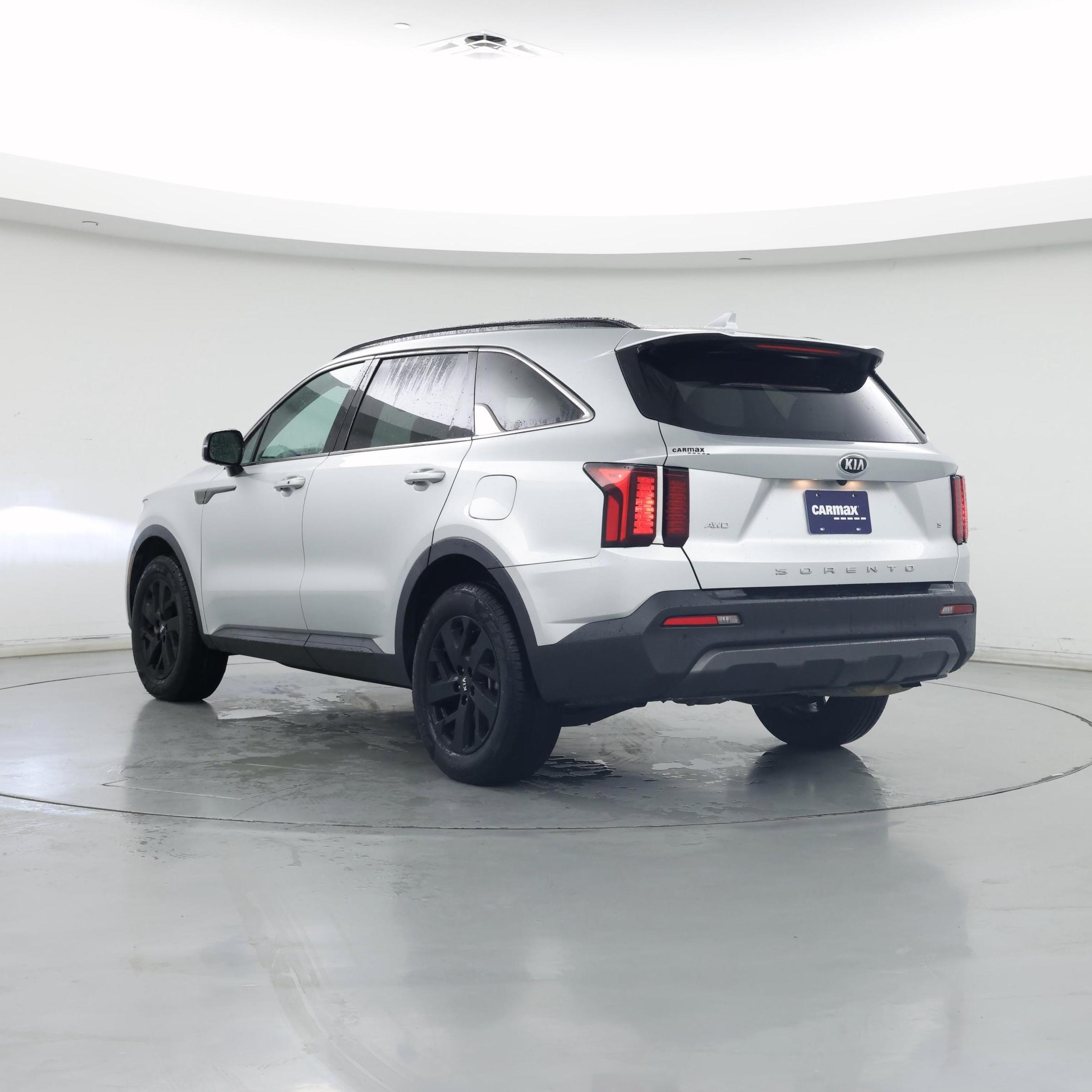 Thumbnail: 2021 Kia Sorento - 2