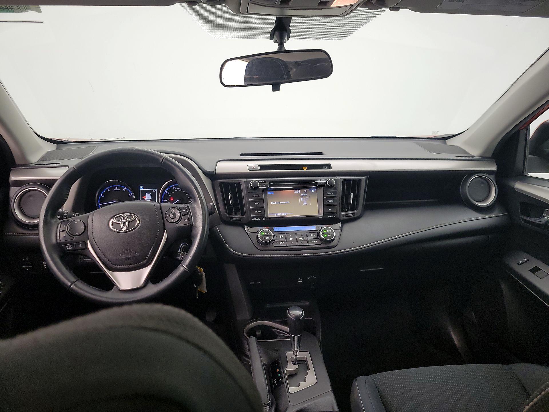 Thumbnail: 2016 Toyota RAV4 - 9