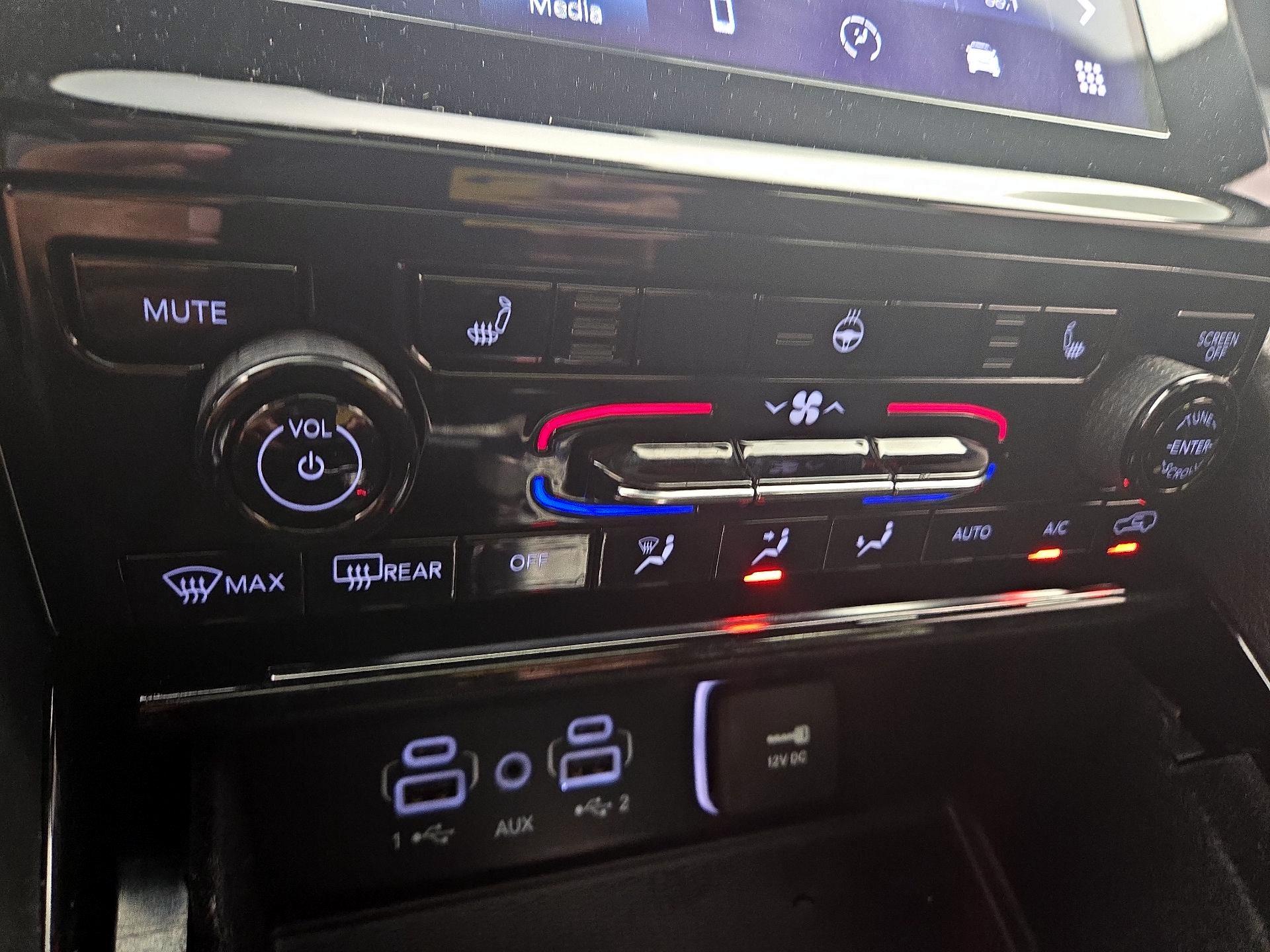 Thumbnail: 2022 Jeep Grand Cherokee - 16