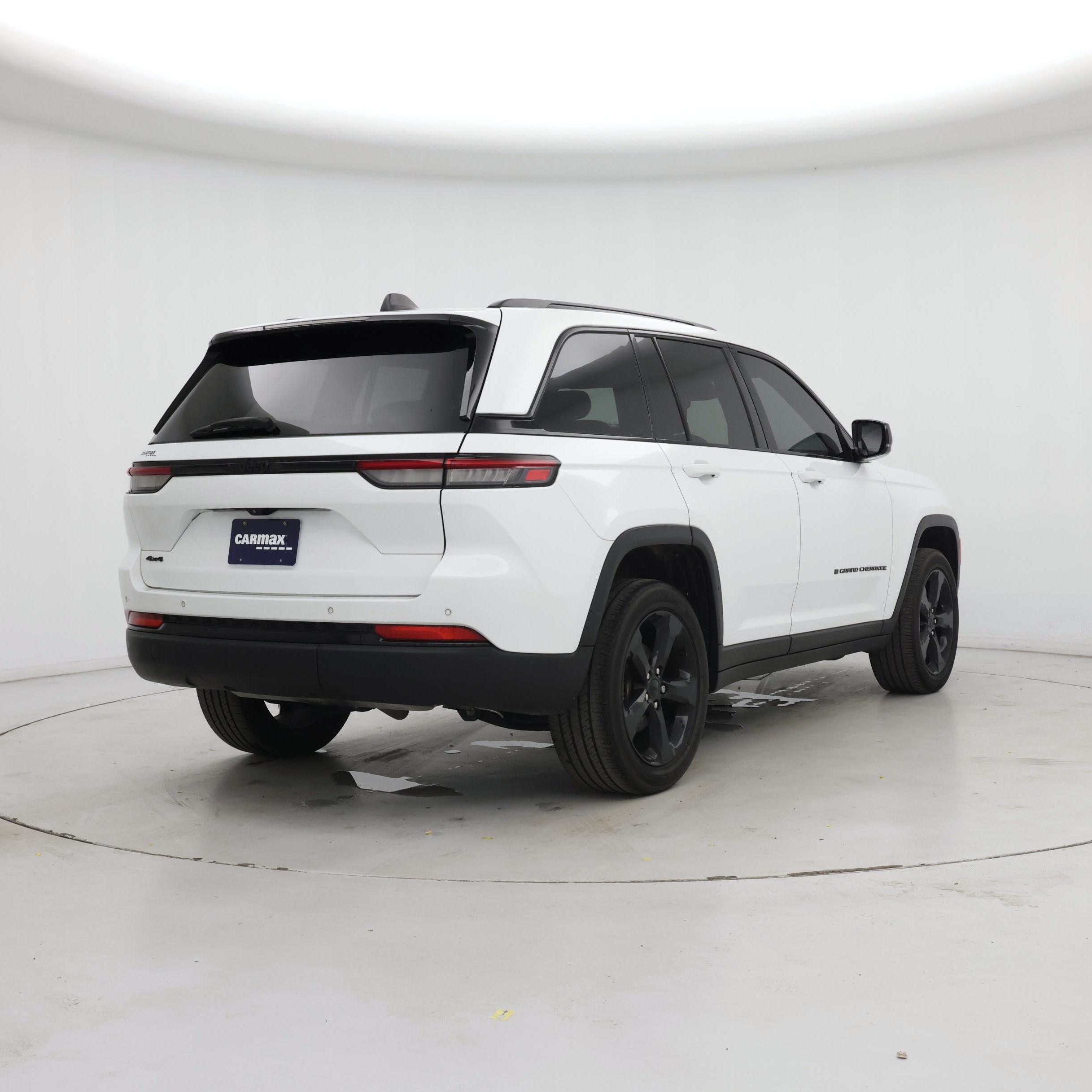Thumbnail: 2022 Jeep Grand Cherokee - 8