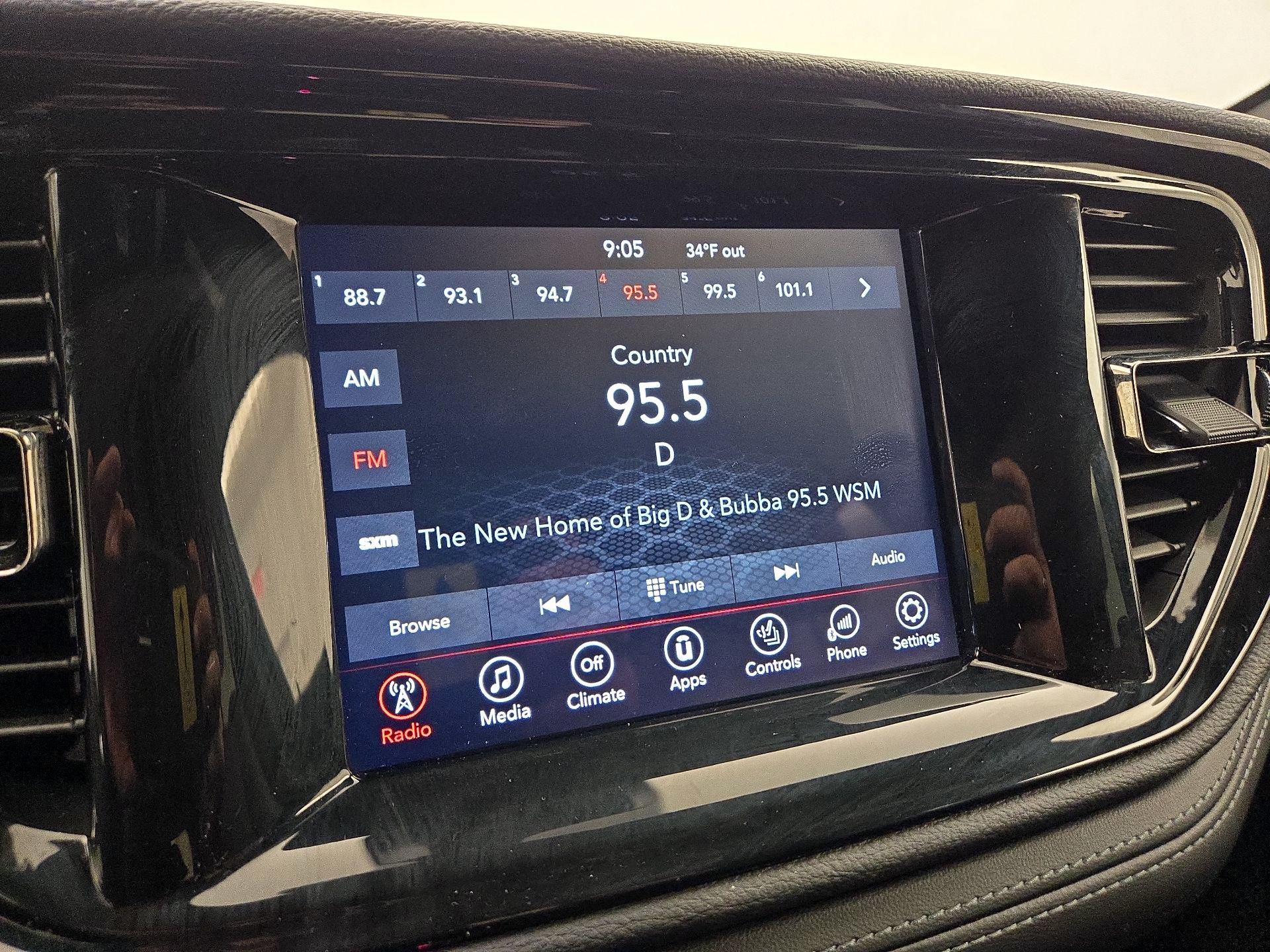 Thumbnail: 2022 Dodge Durango - 15