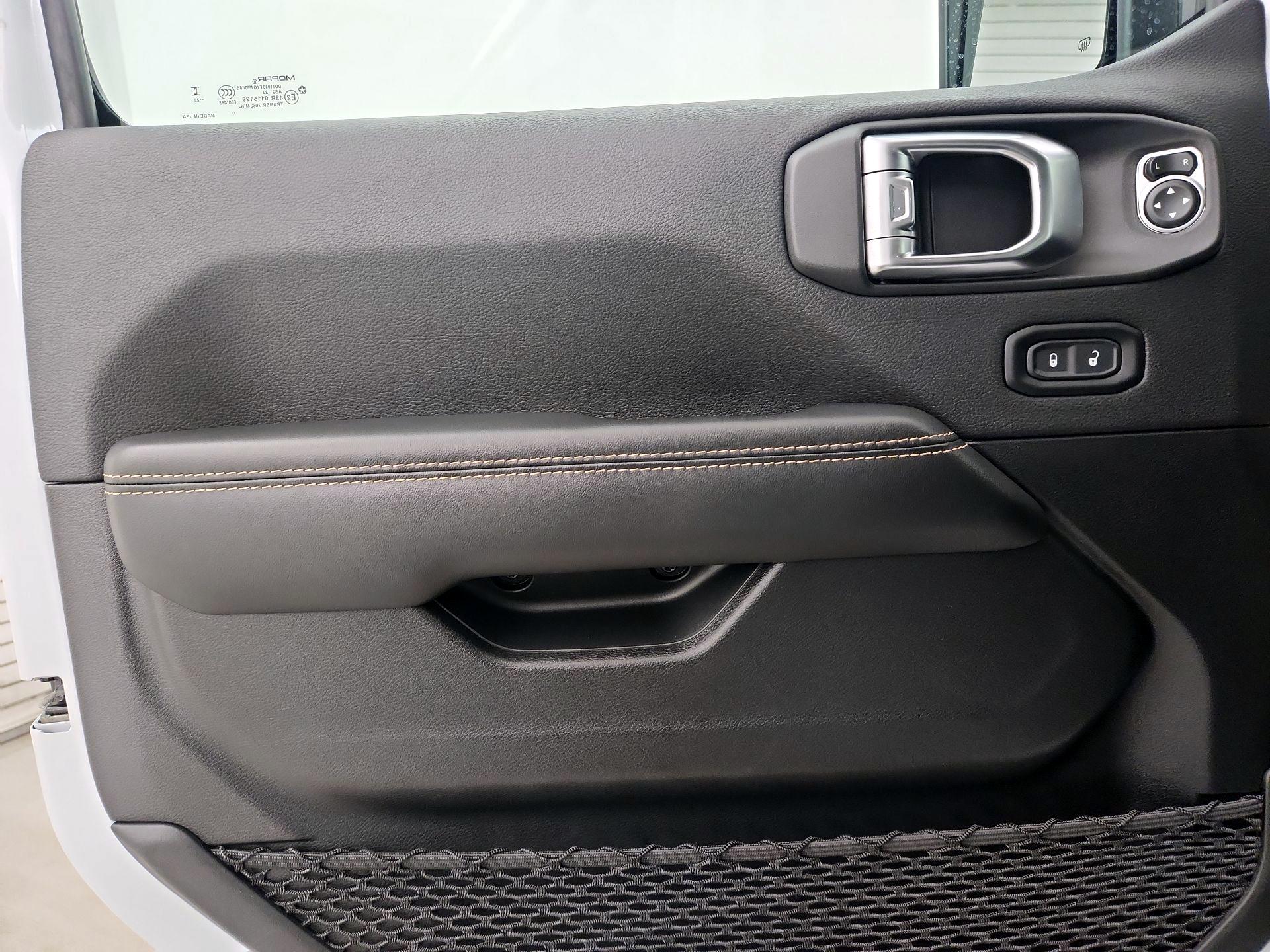 Thumbnail: 2024 Jeep Wrangler - 12