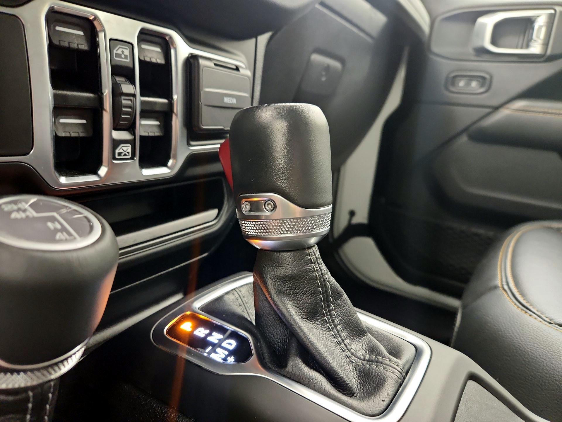 Thumbnail: 2024 Jeep Wrangler - 17