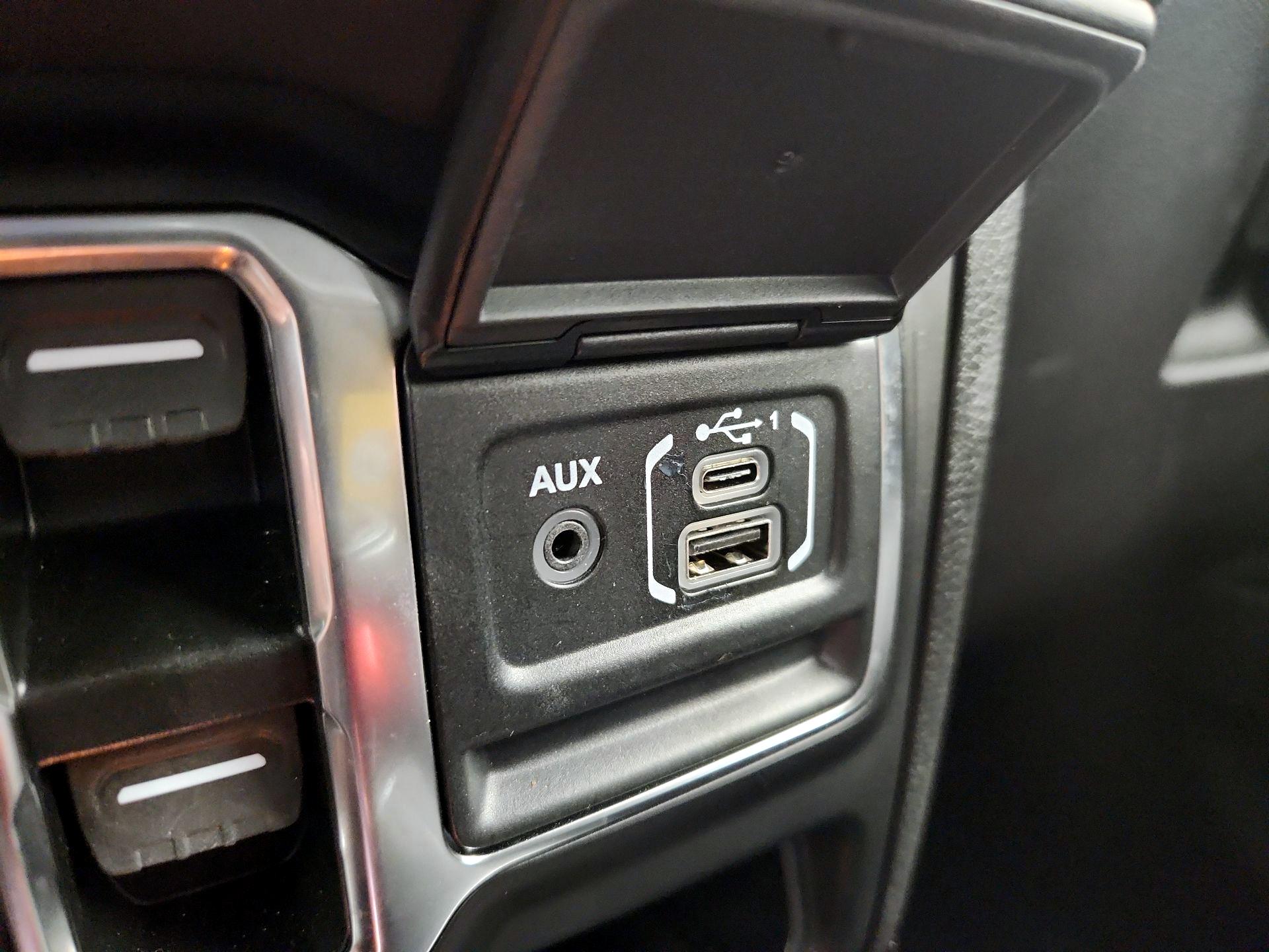 Thumbnail: 2024 Jeep Wrangler - 18