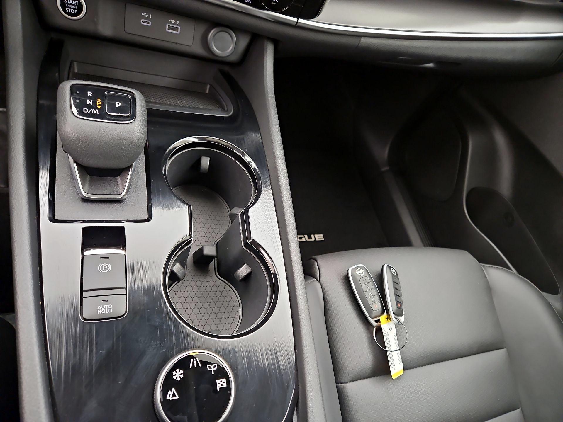 Thumbnail: 2023 Nissan Rogue - 17