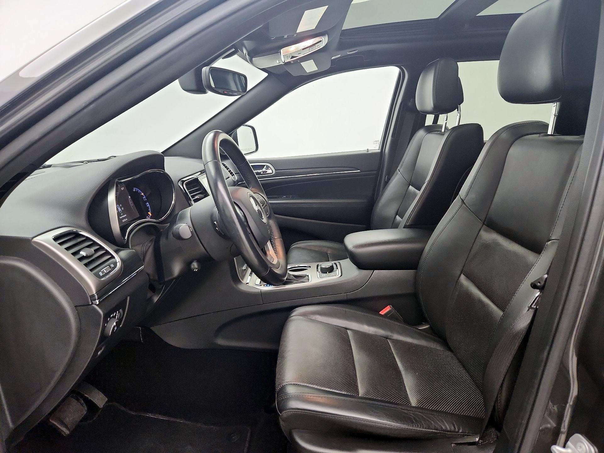 Thumbnail: 2020 Jeep Grand Cherokee - 11