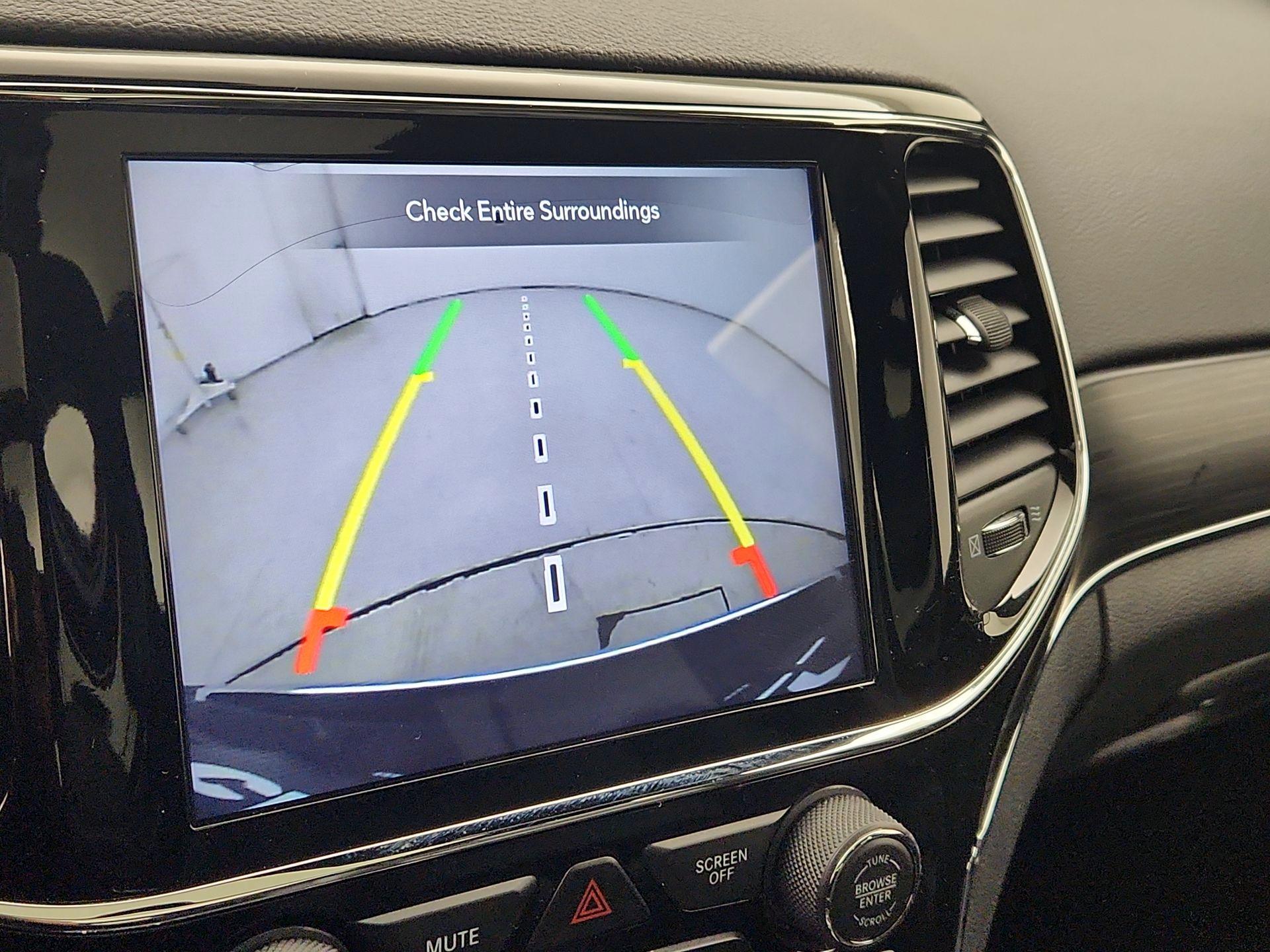 Thumbnail: 2020 Jeep Grand Cherokee - 15