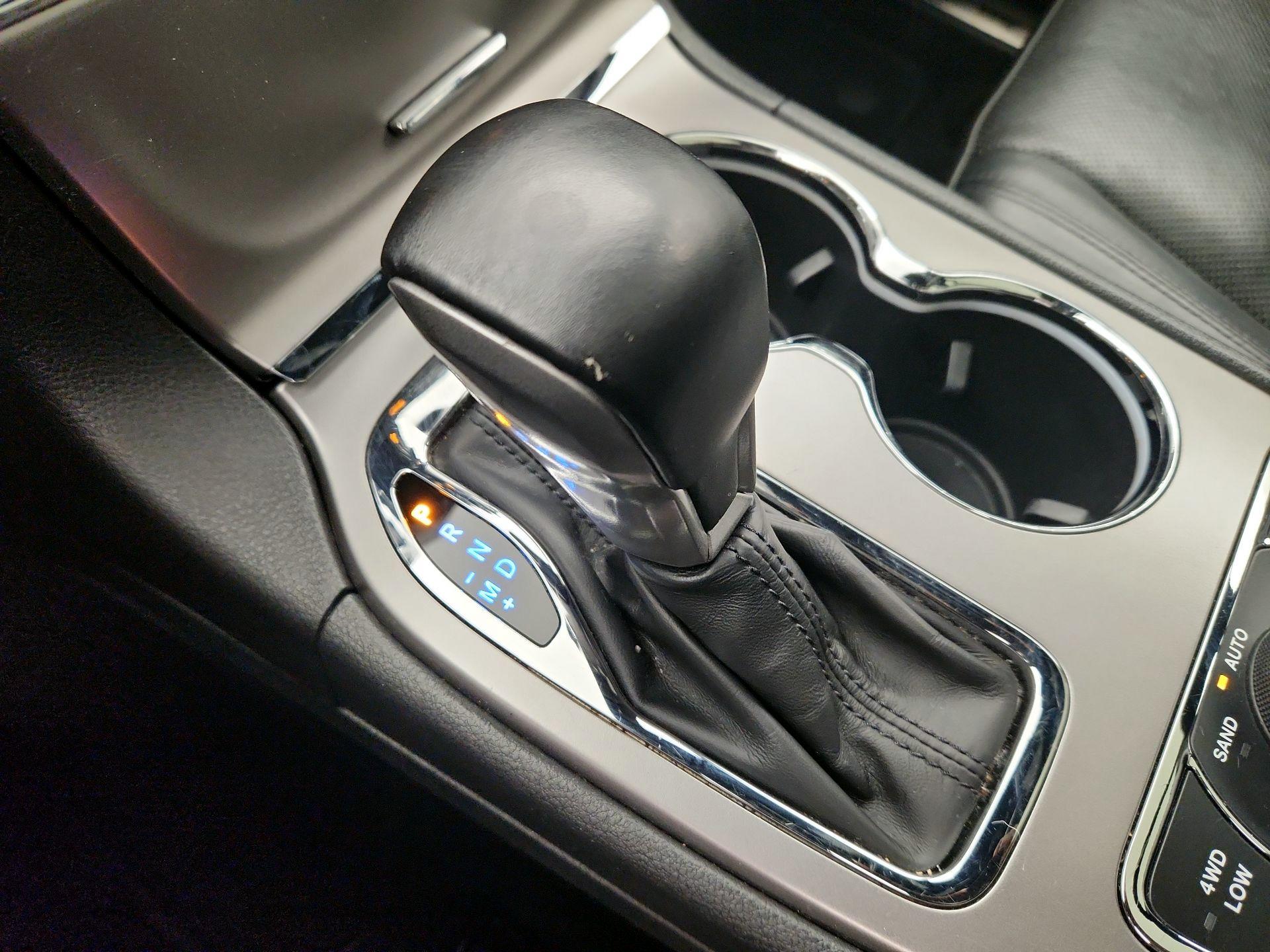 Thumbnail: 2020 Jeep Grand Cherokee - 18