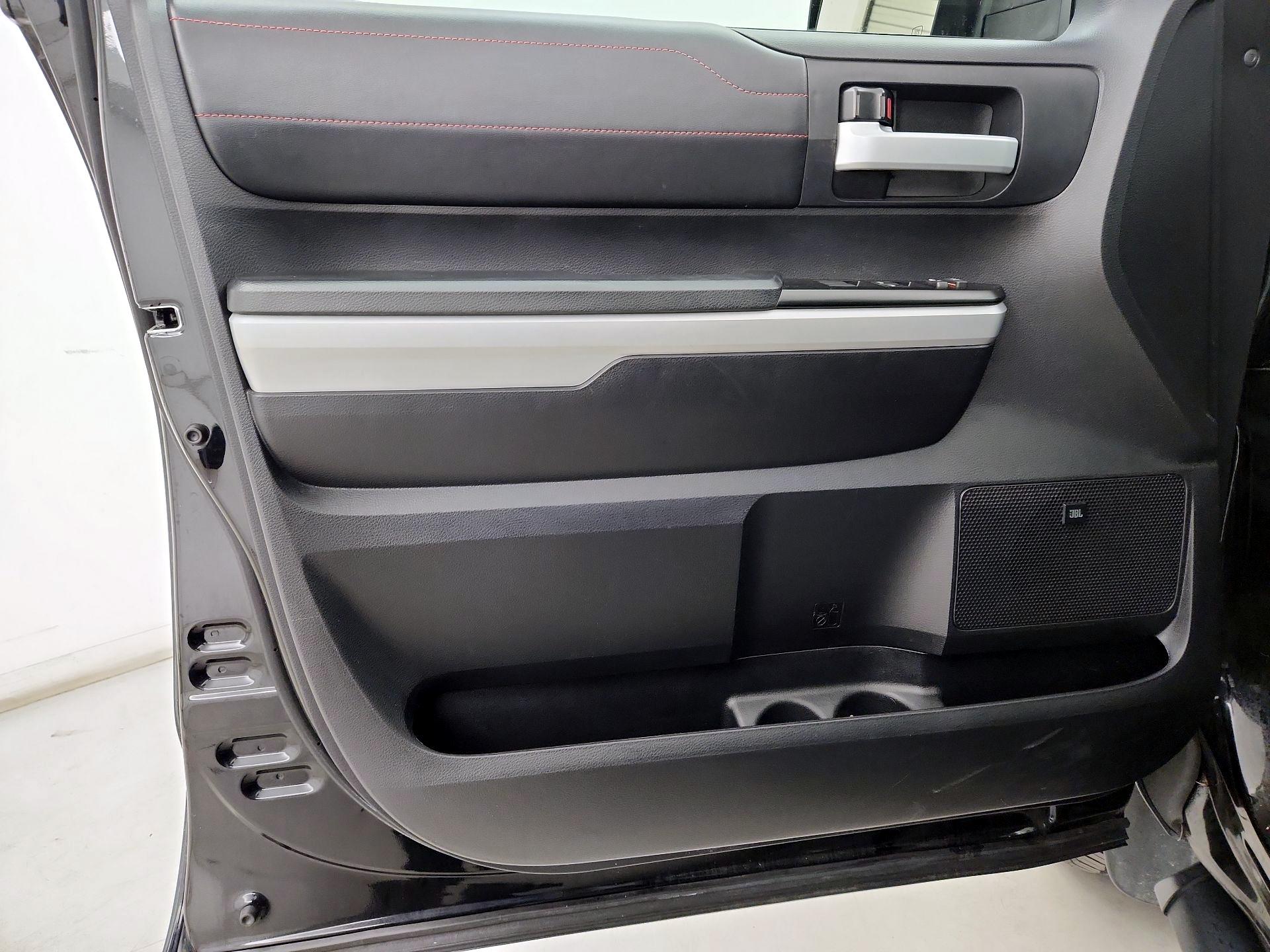 Thumbnail: 2020 Toyota Tundra - 12