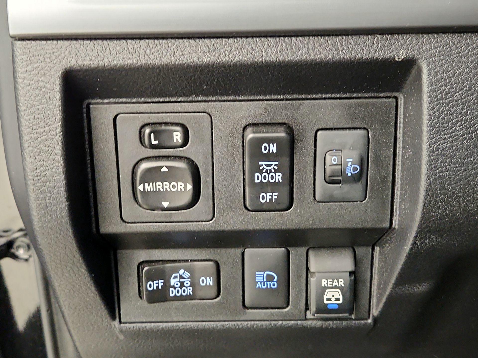 Thumbnail: 2020 Toyota Tundra - 13