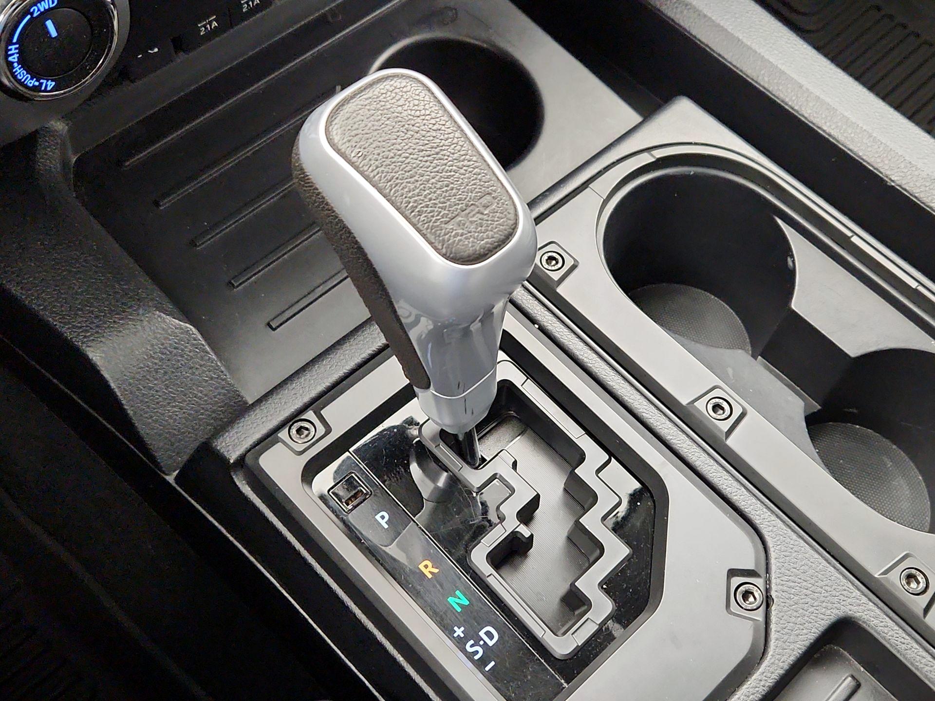 Thumbnail: 2020 Toyota Tundra - 18