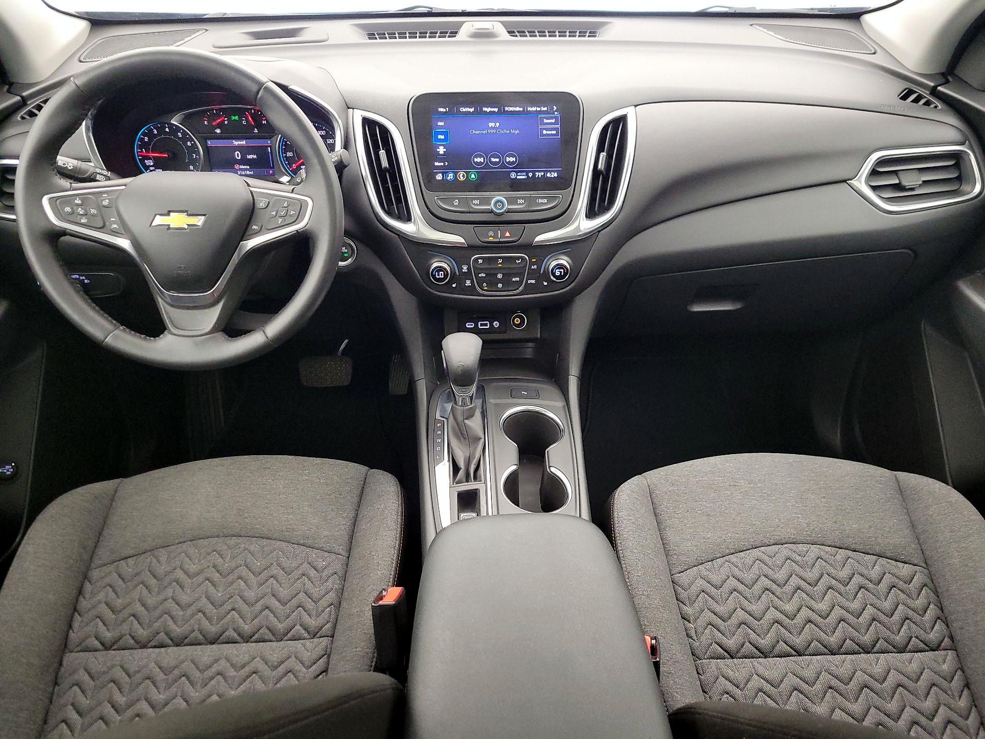 Thumbnail: 2022 Chevrolet Equinox - 9