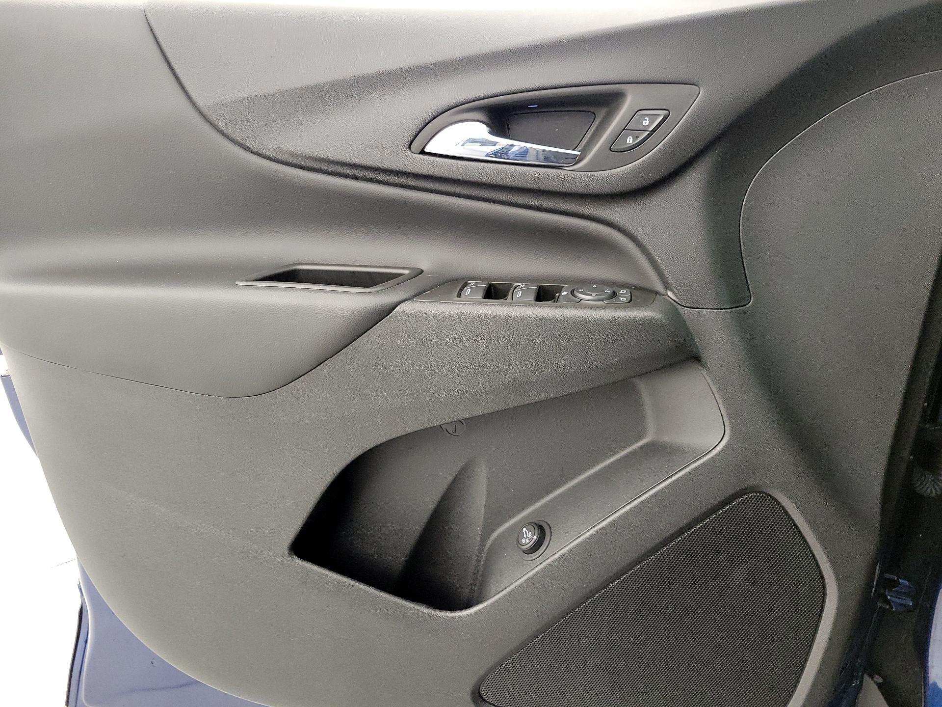 Thumbnail: 2022 Chevrolet Equinox - 12