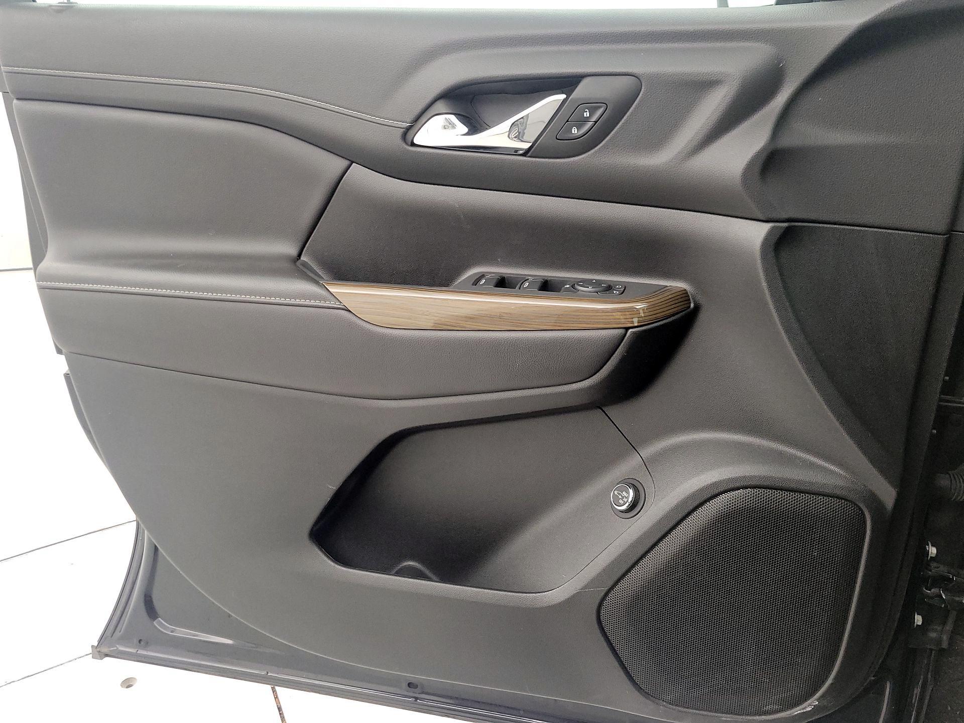 Thumbnail: 2023 GMC Acadia - 12