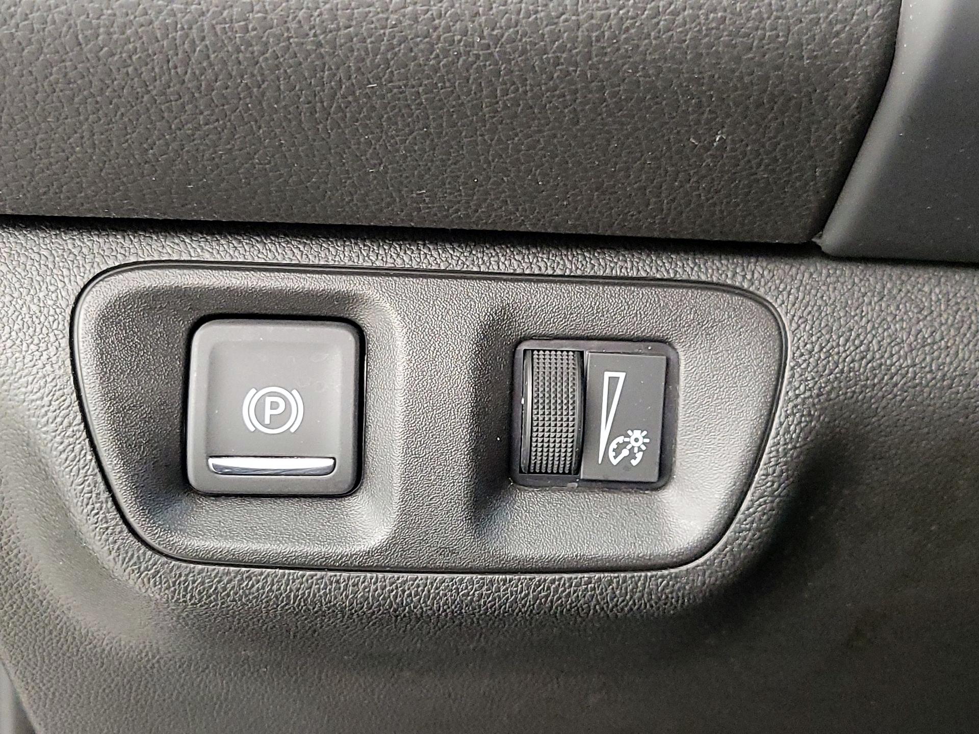 Thumbnail: 2023 GMC Acadia - 13