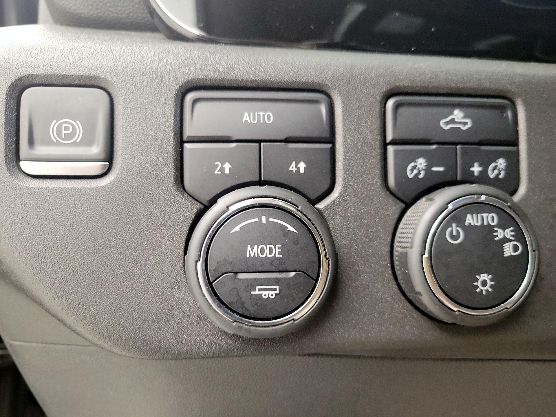 Thumbnail: 2022 Chevrolet Silverado 1500 - 13