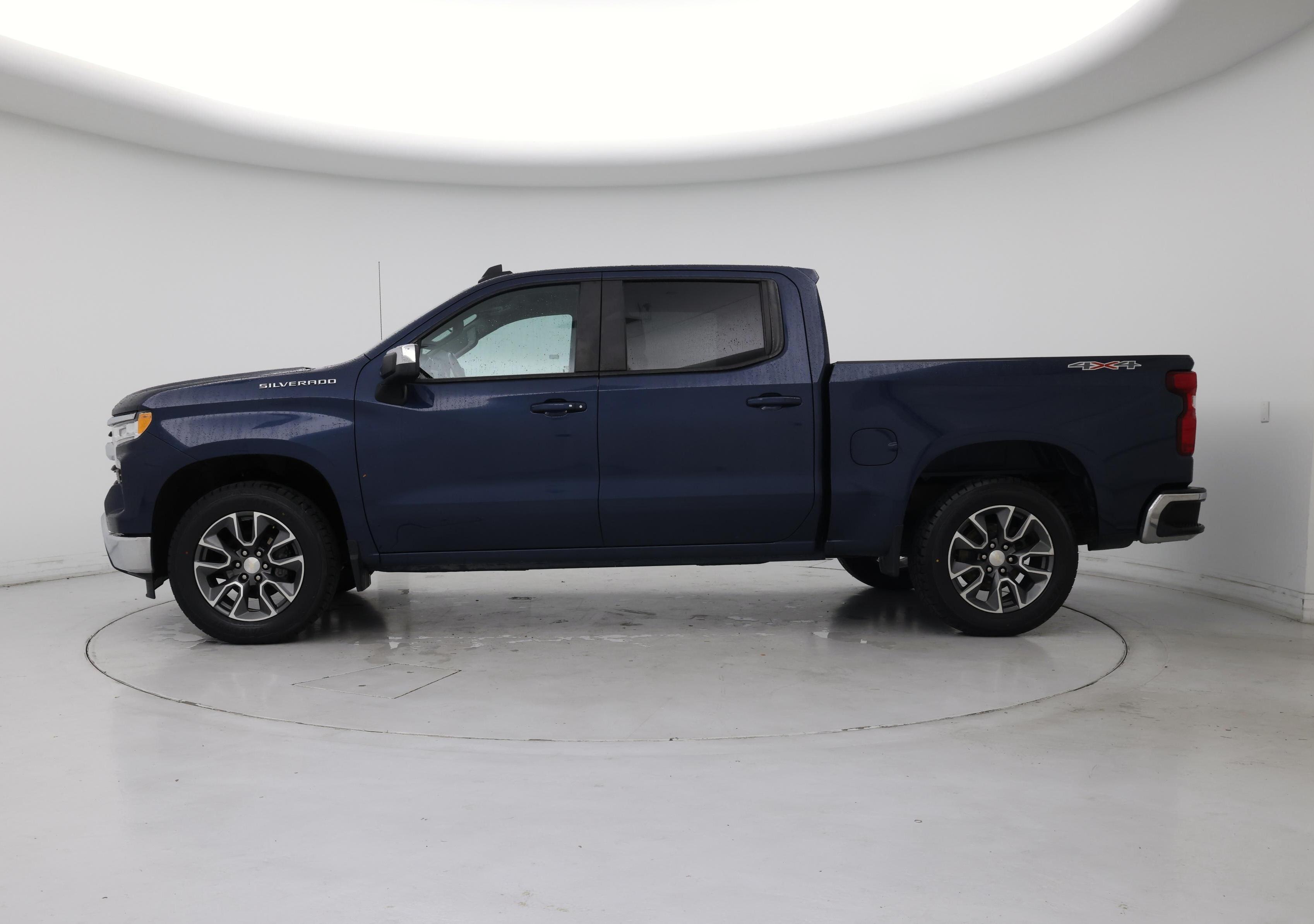 Thumbnail: 2022 Chevrolet Silverado 1500 - 3