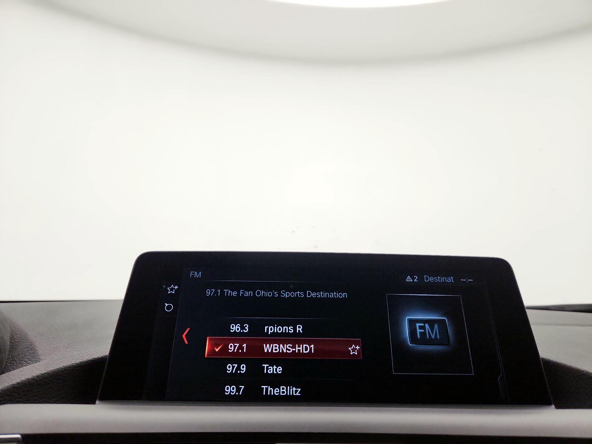 Thumbnail: 2017 BMW M2 - 16