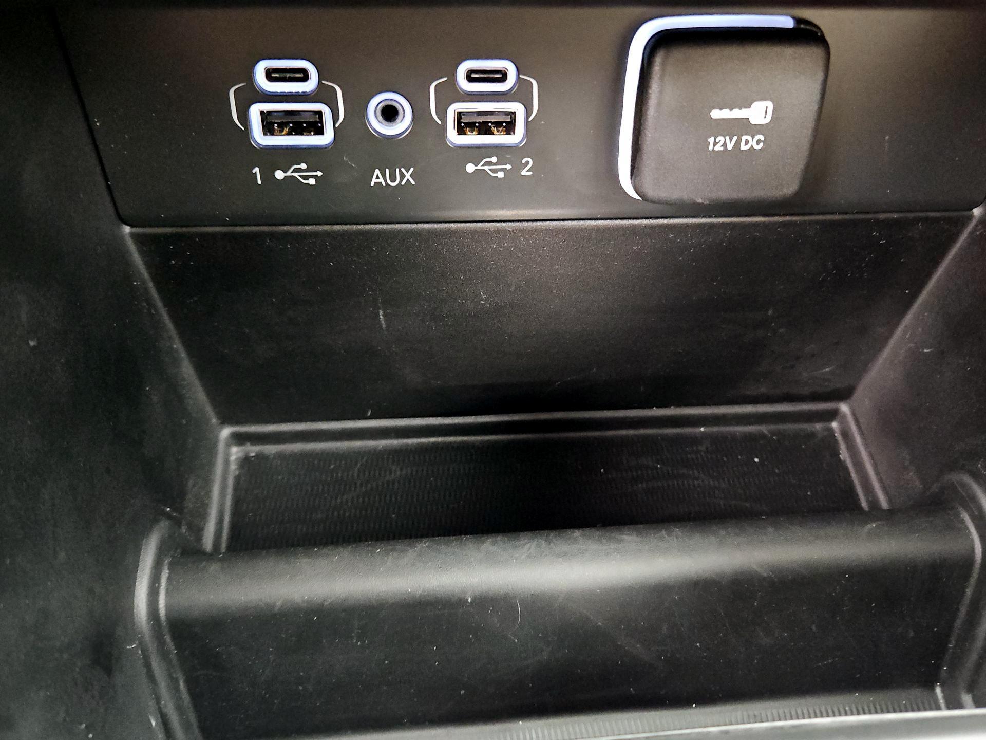 Thumbnail: 2023 Jeep Grand Cherokee - 19