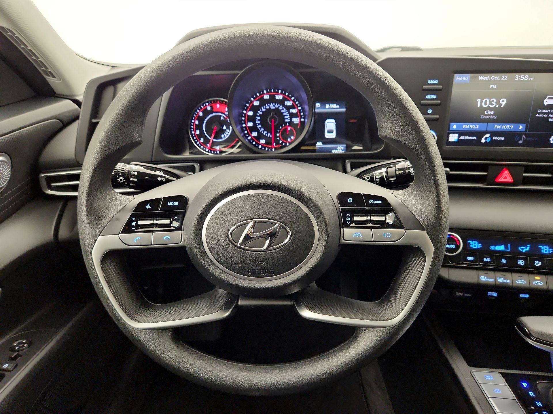 Thumbnail: 2023 Hyundai Elantra - 10