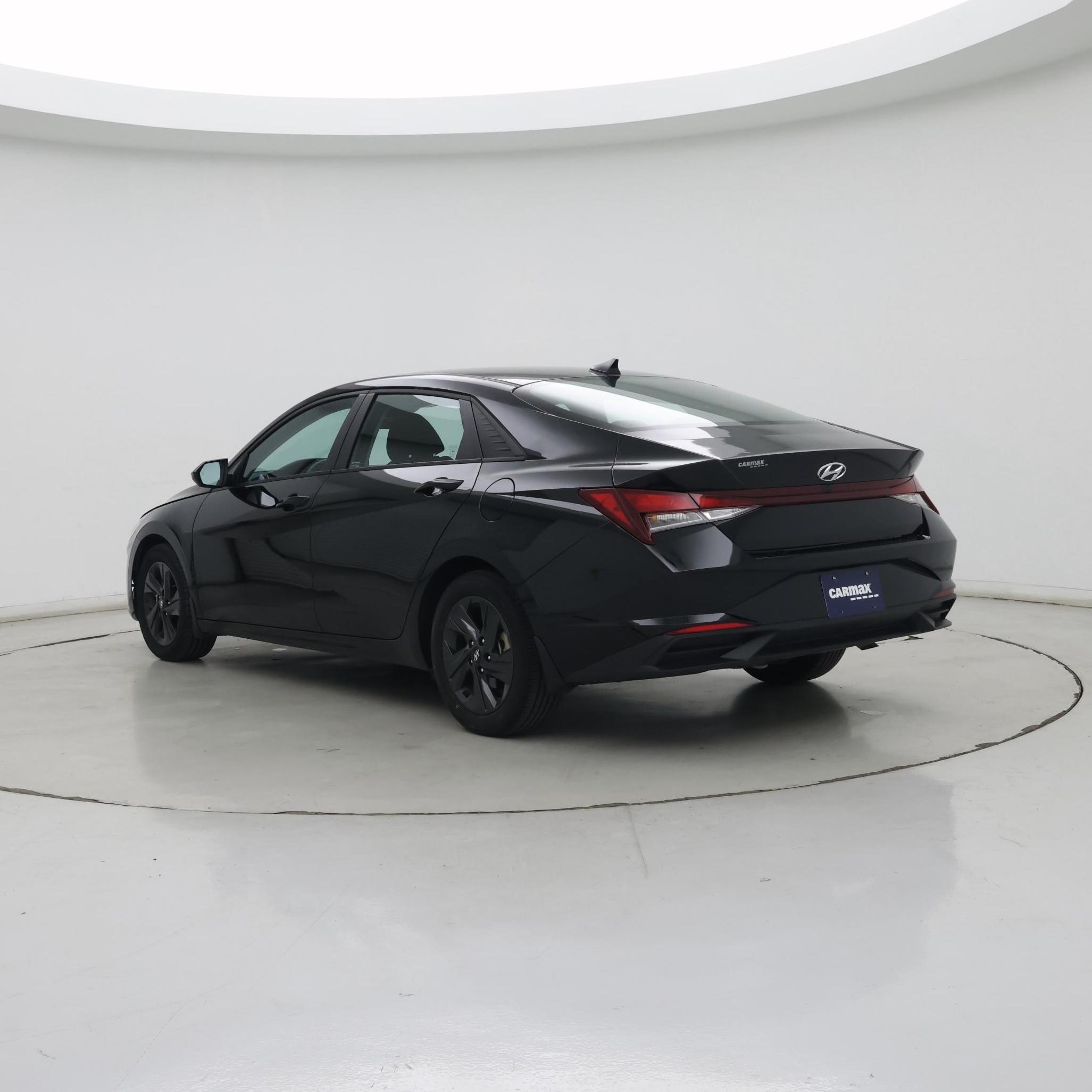 Thumbnail: 2023 Hyundai Elantra - 2