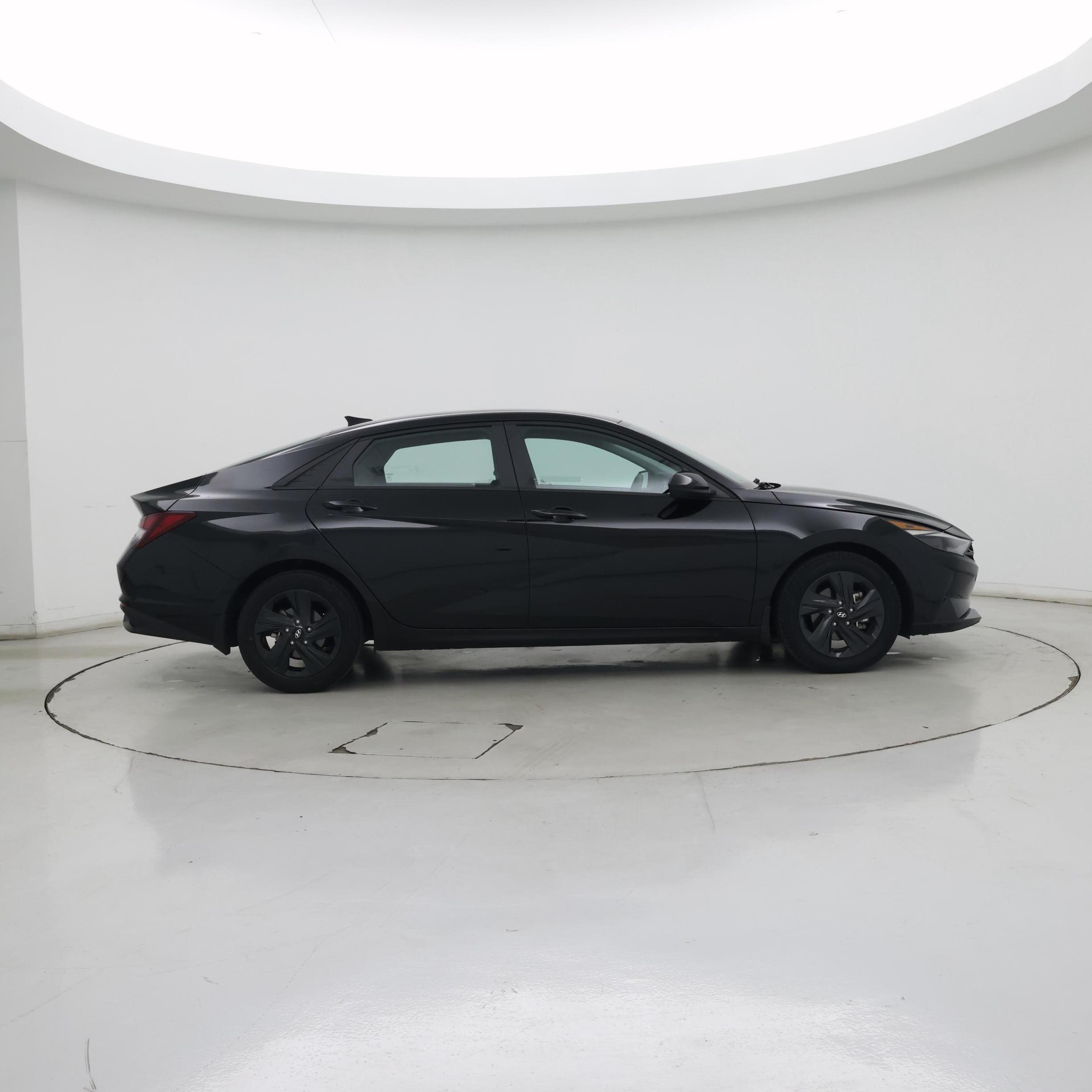 Thumbnail: 2023 Hyundai Elantra - 7