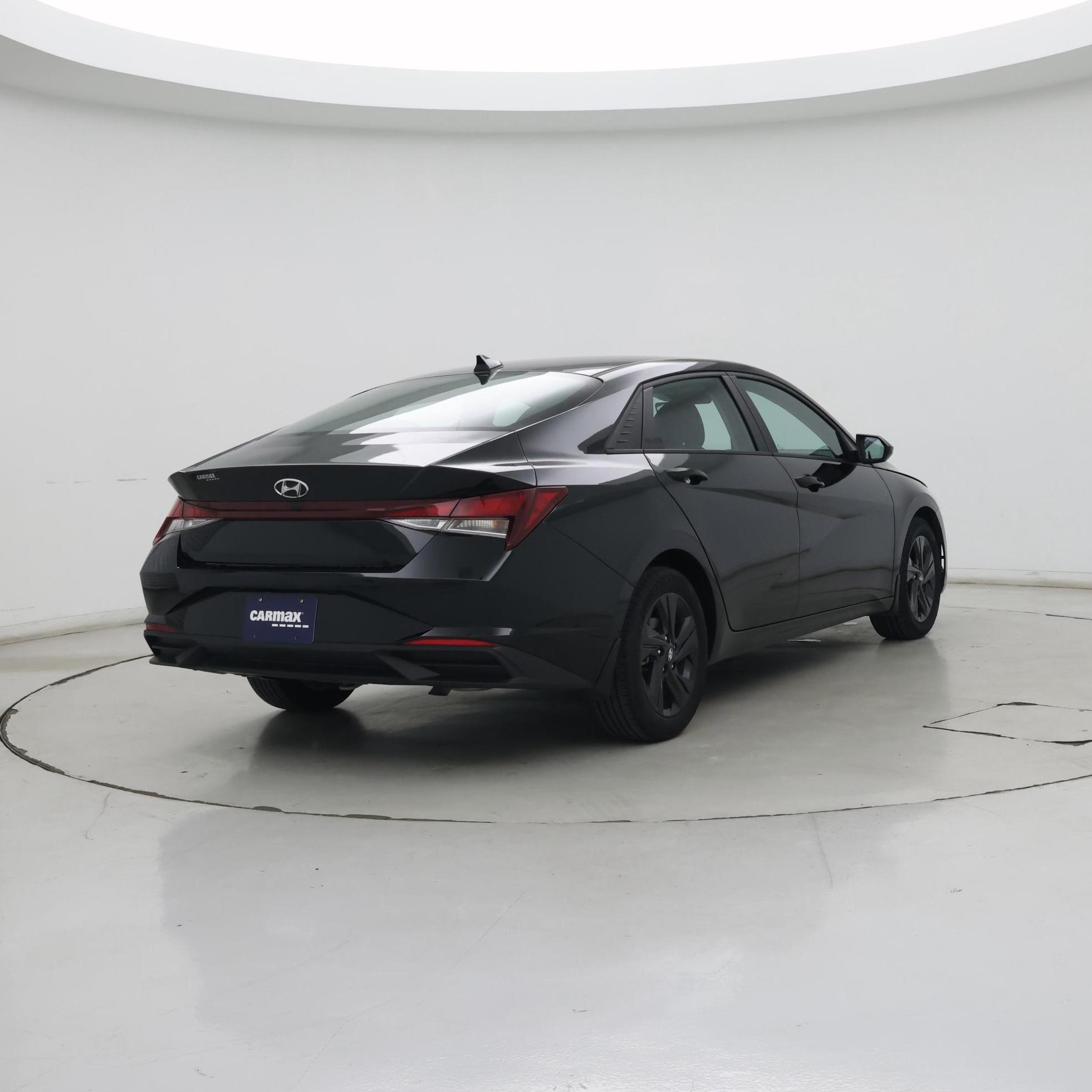 Thumbnail: 2023 Hyundai Elantra - 8