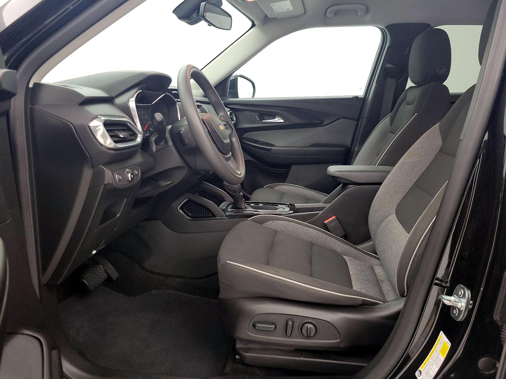 Thumbnail: 2023 Chevrolet TrailBlazer - 11