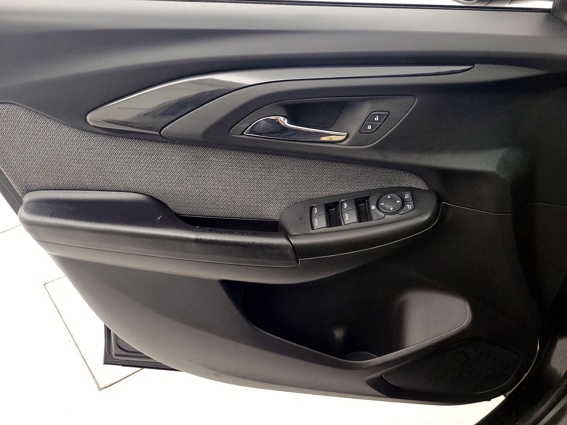 Thumbnail: 2023 Chevrolet TrailBlazer - 12