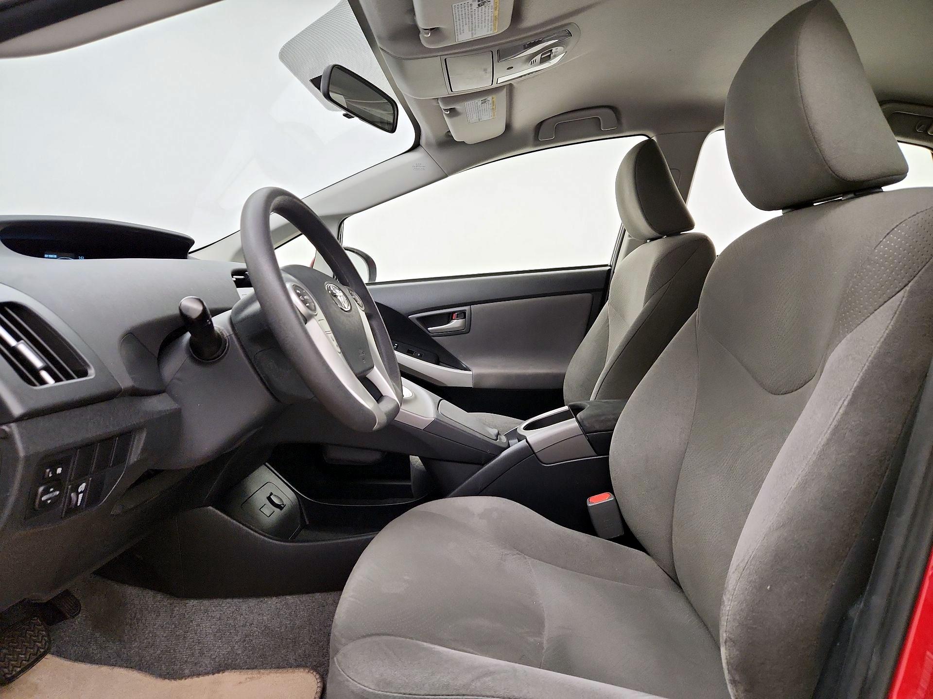 Thumbnail: 2015 Toyota Prius - 11