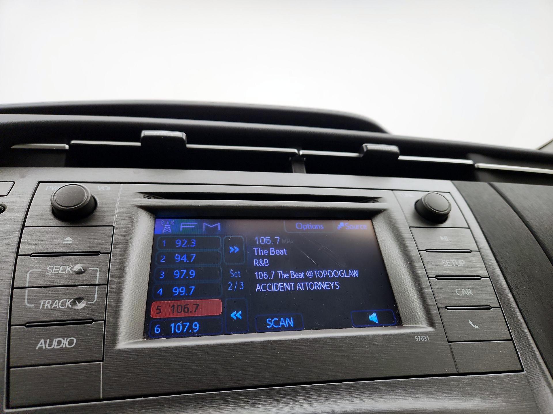 Thumbnail: 2015 Toyota Prius - 15
