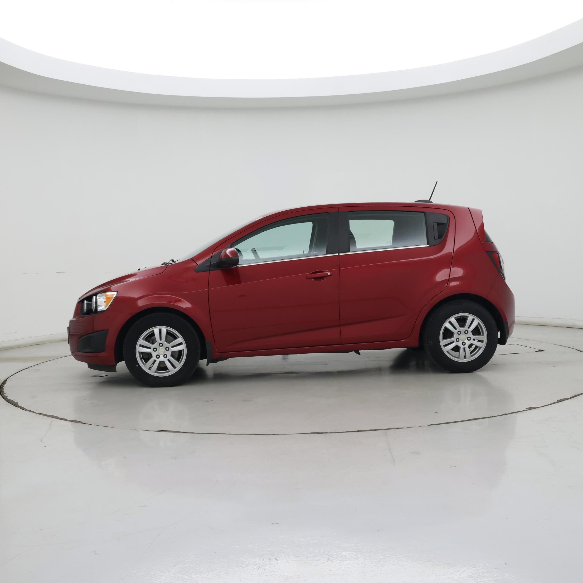 Thumbnail: 2016 Chevrolet Sonic - 3