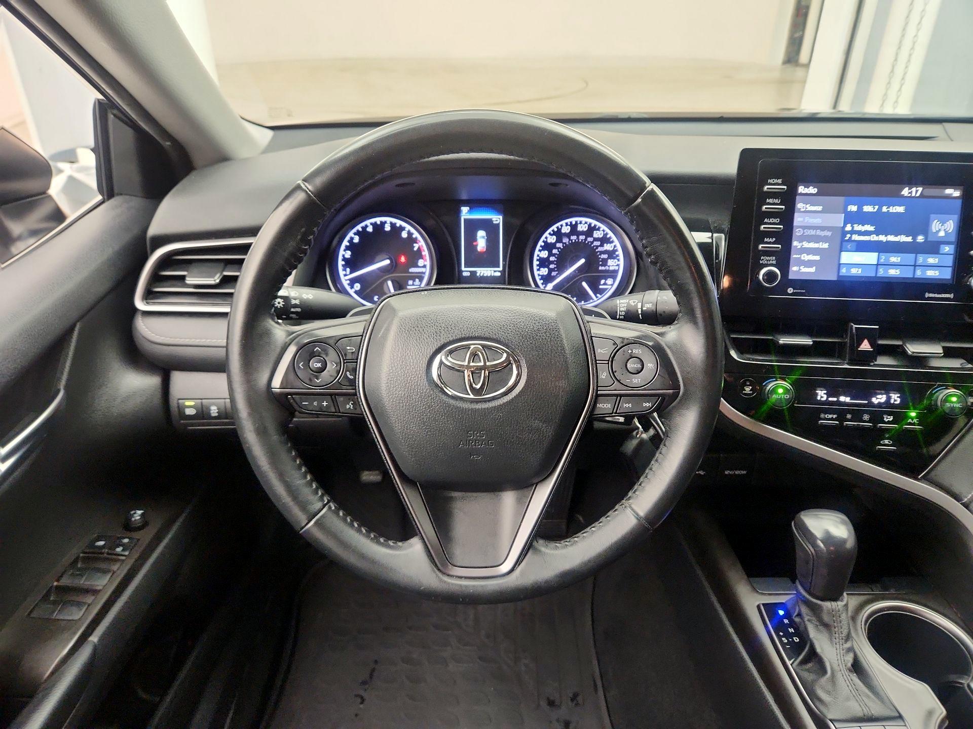 Thumbnail: 2022 Toyota Camry - 10