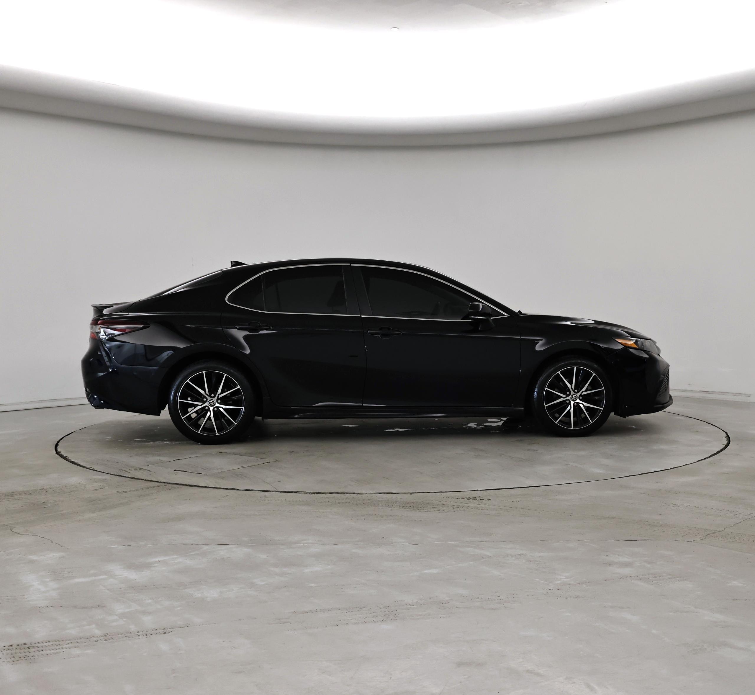 Thumbnail: 2022 Toyota Camry - 7