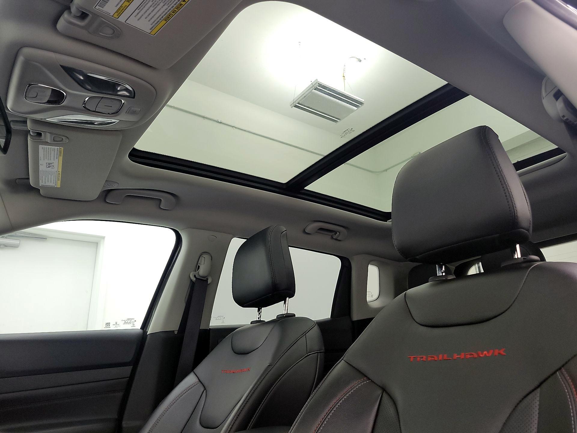 Thumbnail: 2022 Jeep Compass - 20