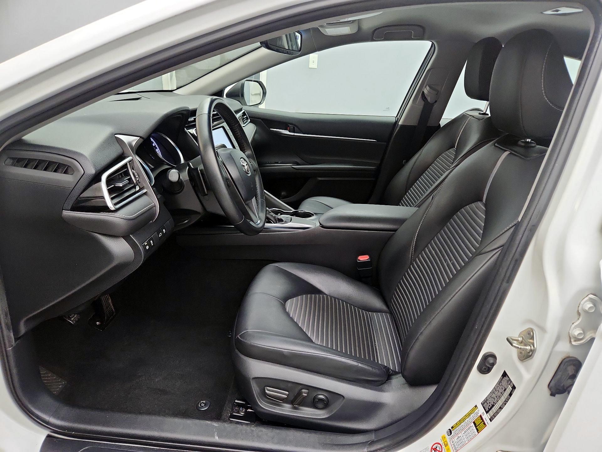 Thumbnail: 2018 Toyota Camry - 11
