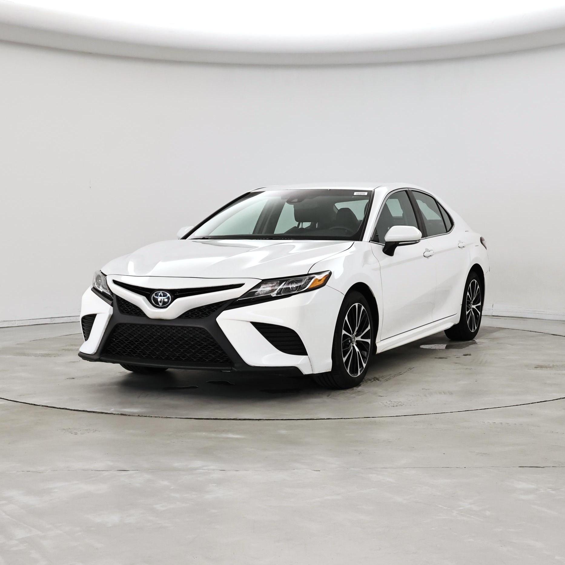 Thumbnail: 2018 Toyota Camry - 4